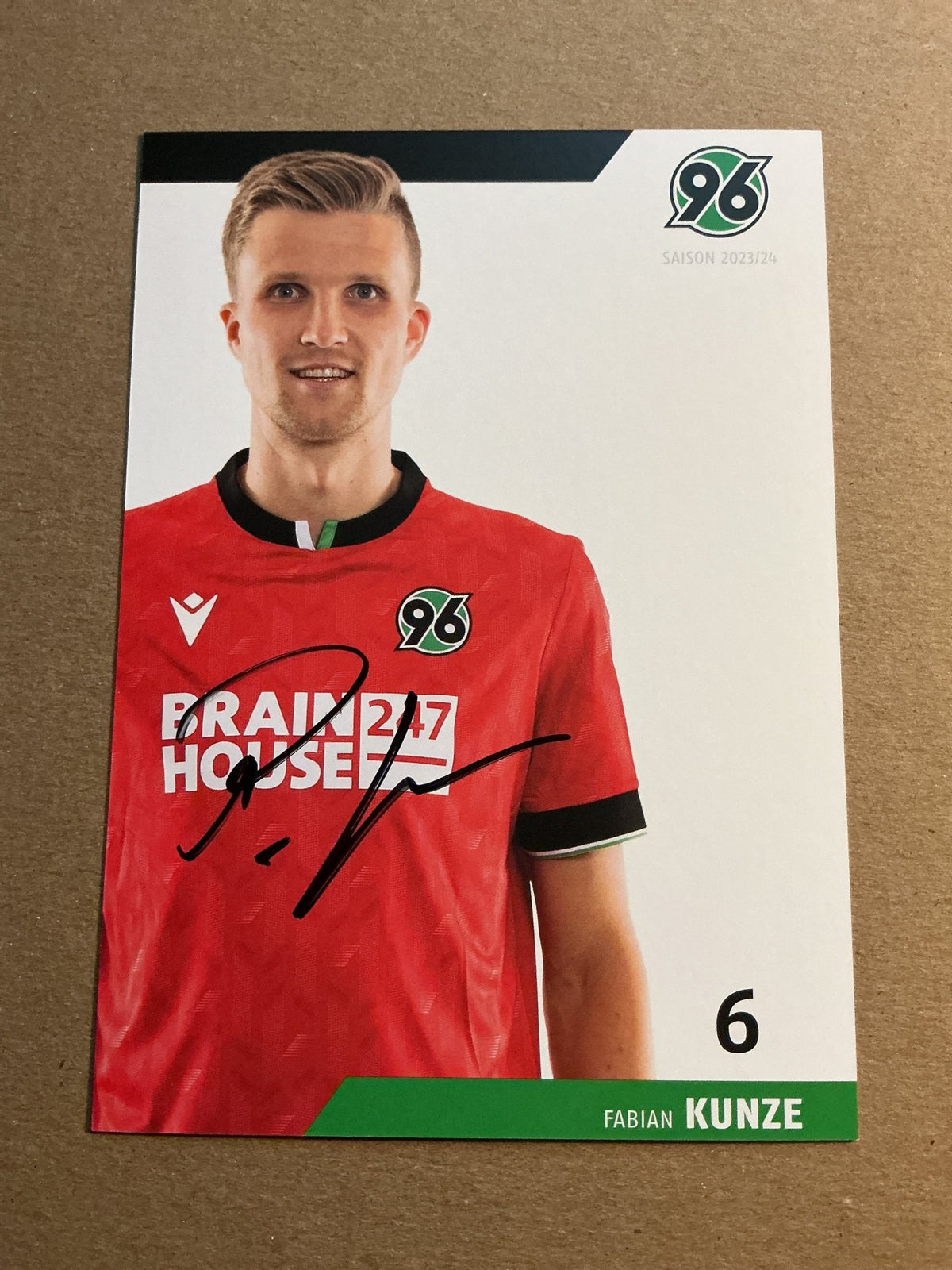 Fabian Kunze, Germany 🇩🇪 Hannover 96 2023/24 hand signed - Autographs-World