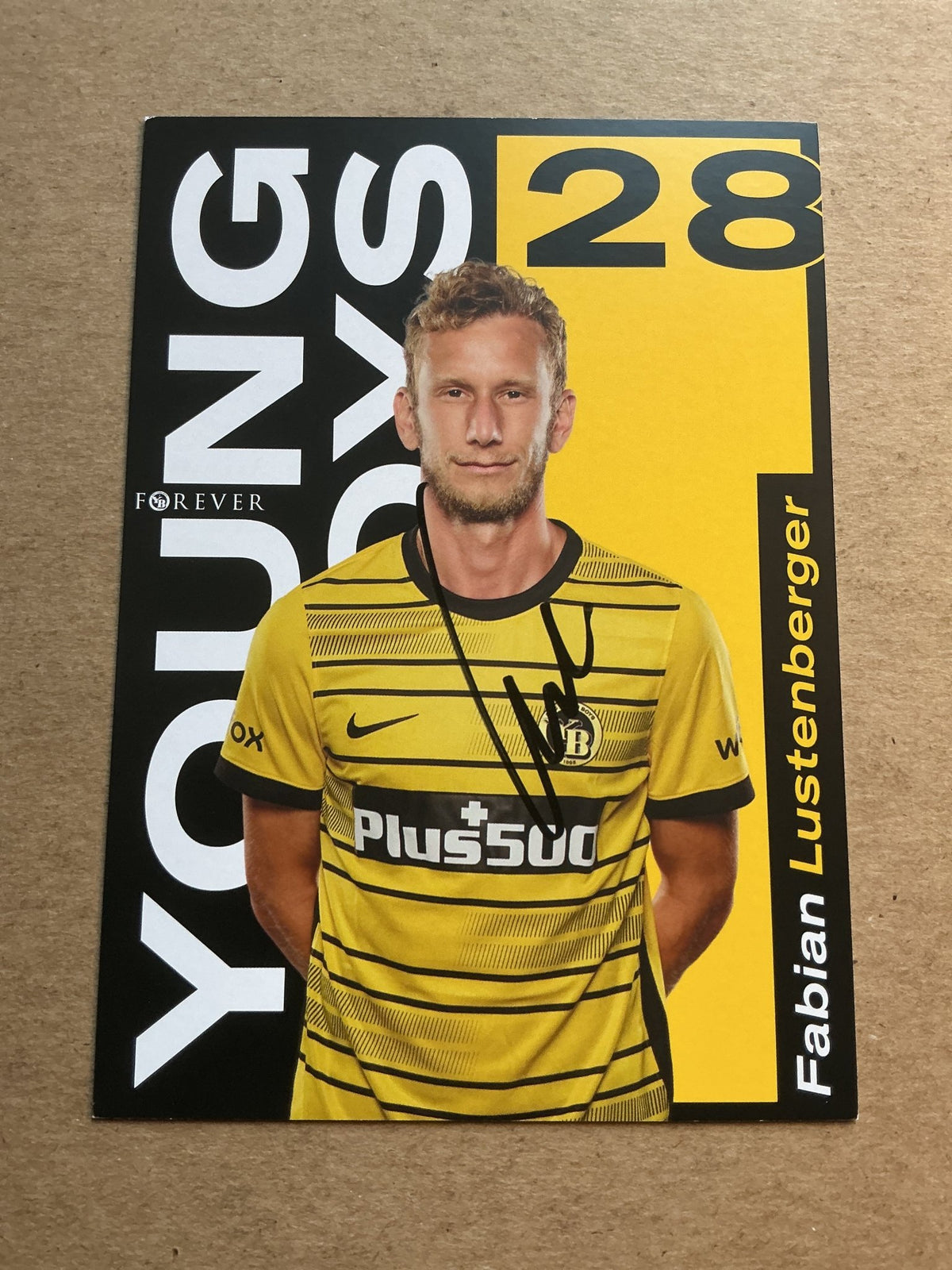 Fabian Lustenberger, Switzerland 🇨🇭 BSC Young Boys Bern 2022/23 hand signed - Autographs-World