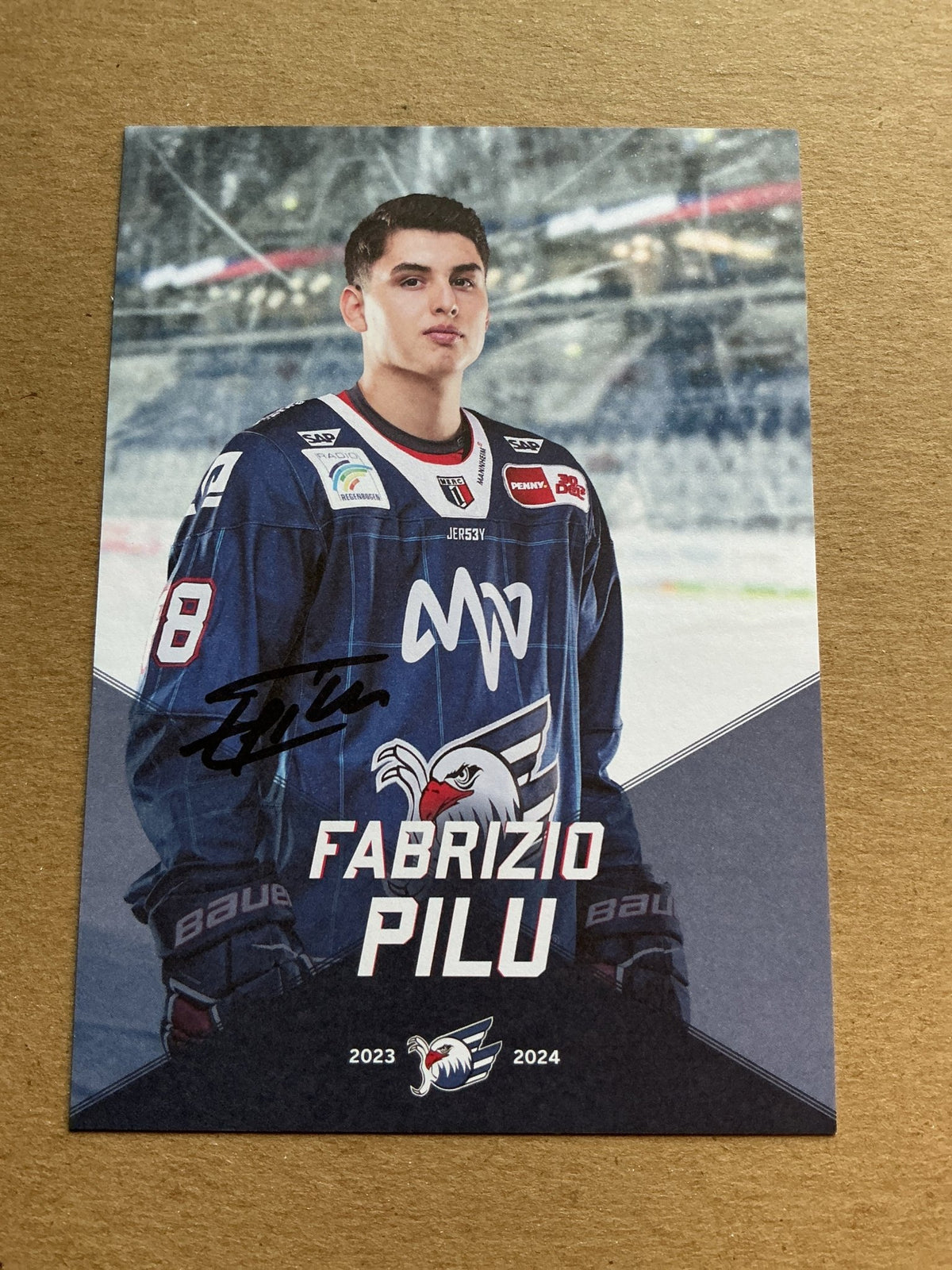 Fabrizio Pilu, Germany 🇩🇪 Adler Mannheim 2023/24 hand signed - Autographs-World