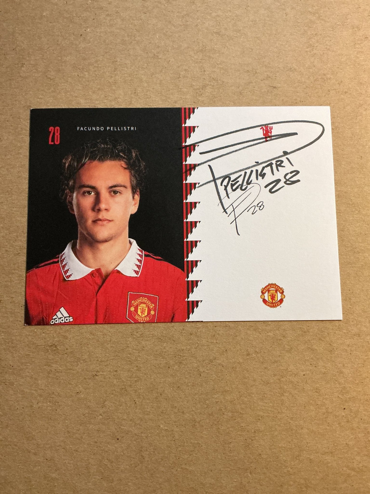 Facundo Pellistri, Uruguay 🇺🇾 Manchester United 2022/23 hand signed - Autographs-World