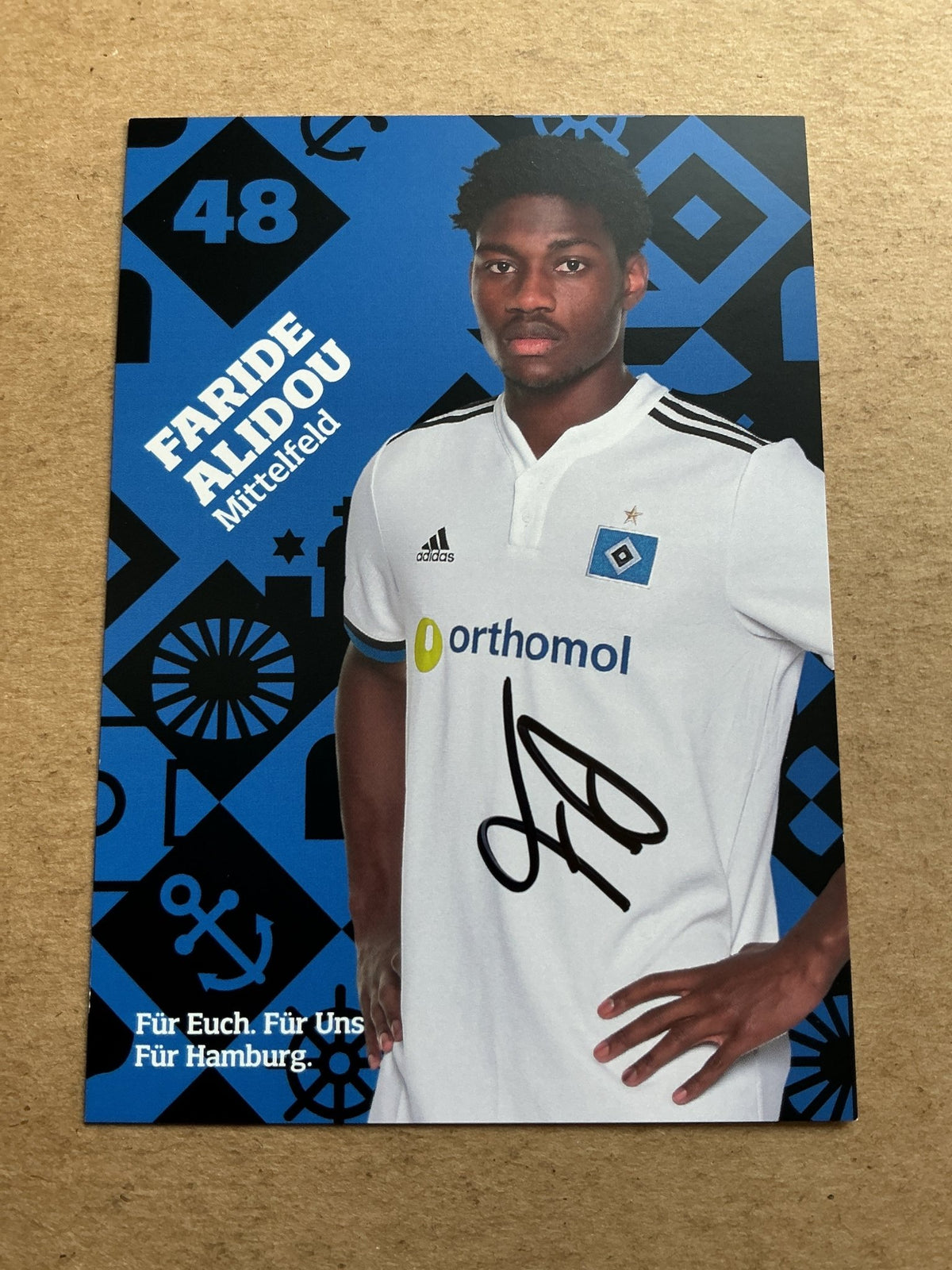 Faride Alidou, Germany 🇩🇪 Hamburger SV 2021/22 hand signed - Autographs-World