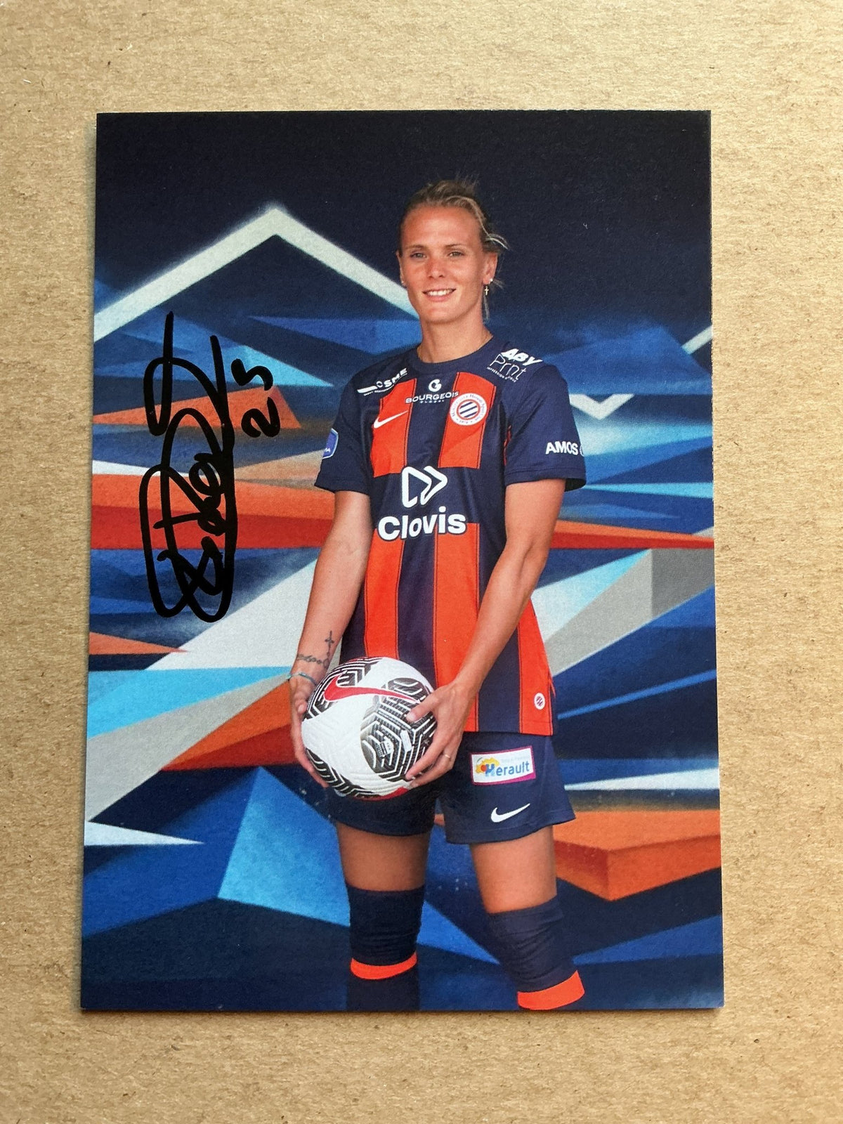 Faustine Robert, France 🇫🇷 Montpellier HSC 2023/24 hand signed - Autographs-World