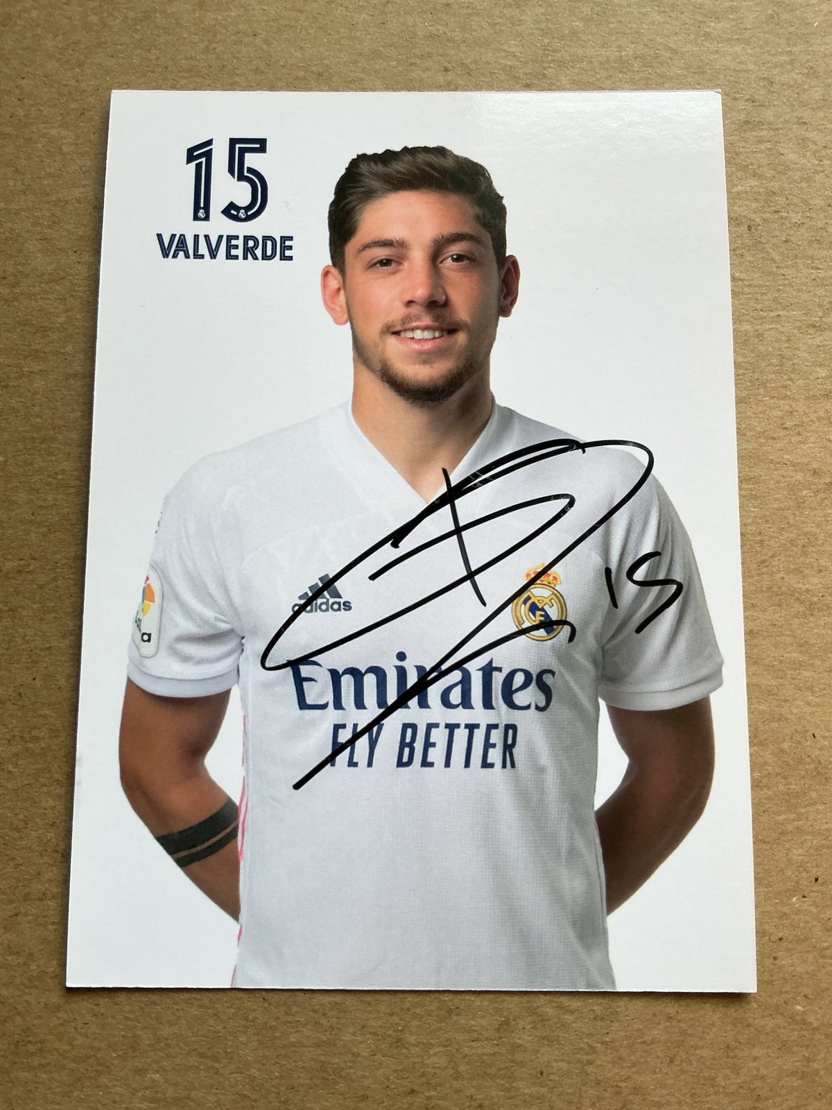 Federico Valverde, Uruguay 🇺🇾 Real Madrid 2020/21 hand signed - Autographs-World