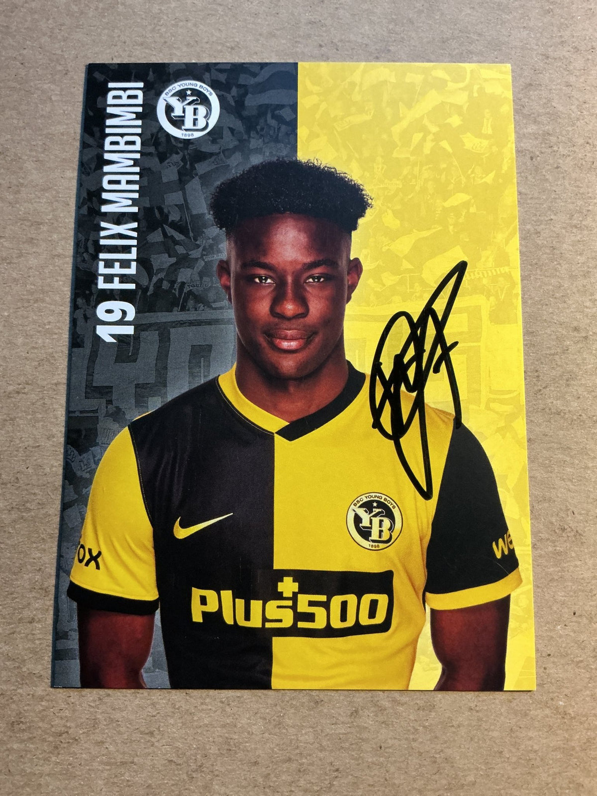 Felix Mambimbi, Switzerland 🇨🇭 BSC Young Boys 2021/22 hand signed - Autographs-World