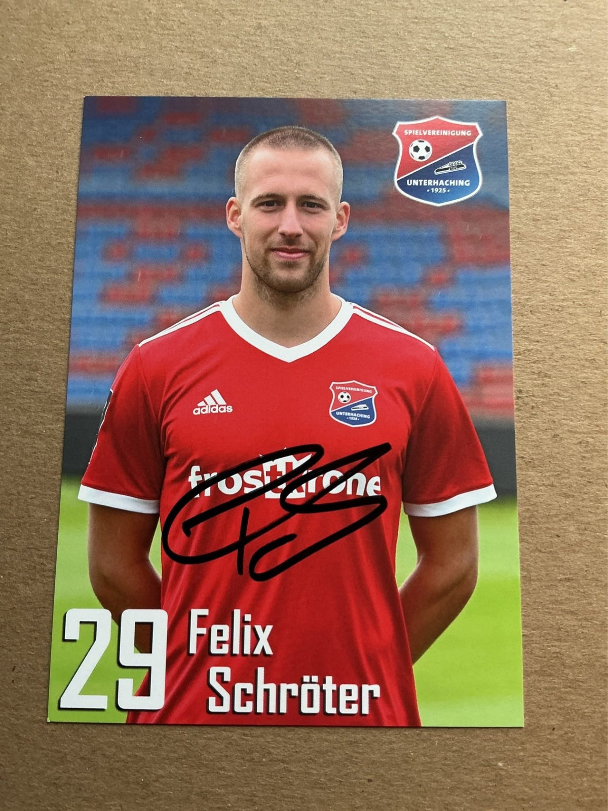 Felix Schröter, Germany 🇩🇪 SpVgg Unterhaching 2019/20 hand signed - Autographs-World