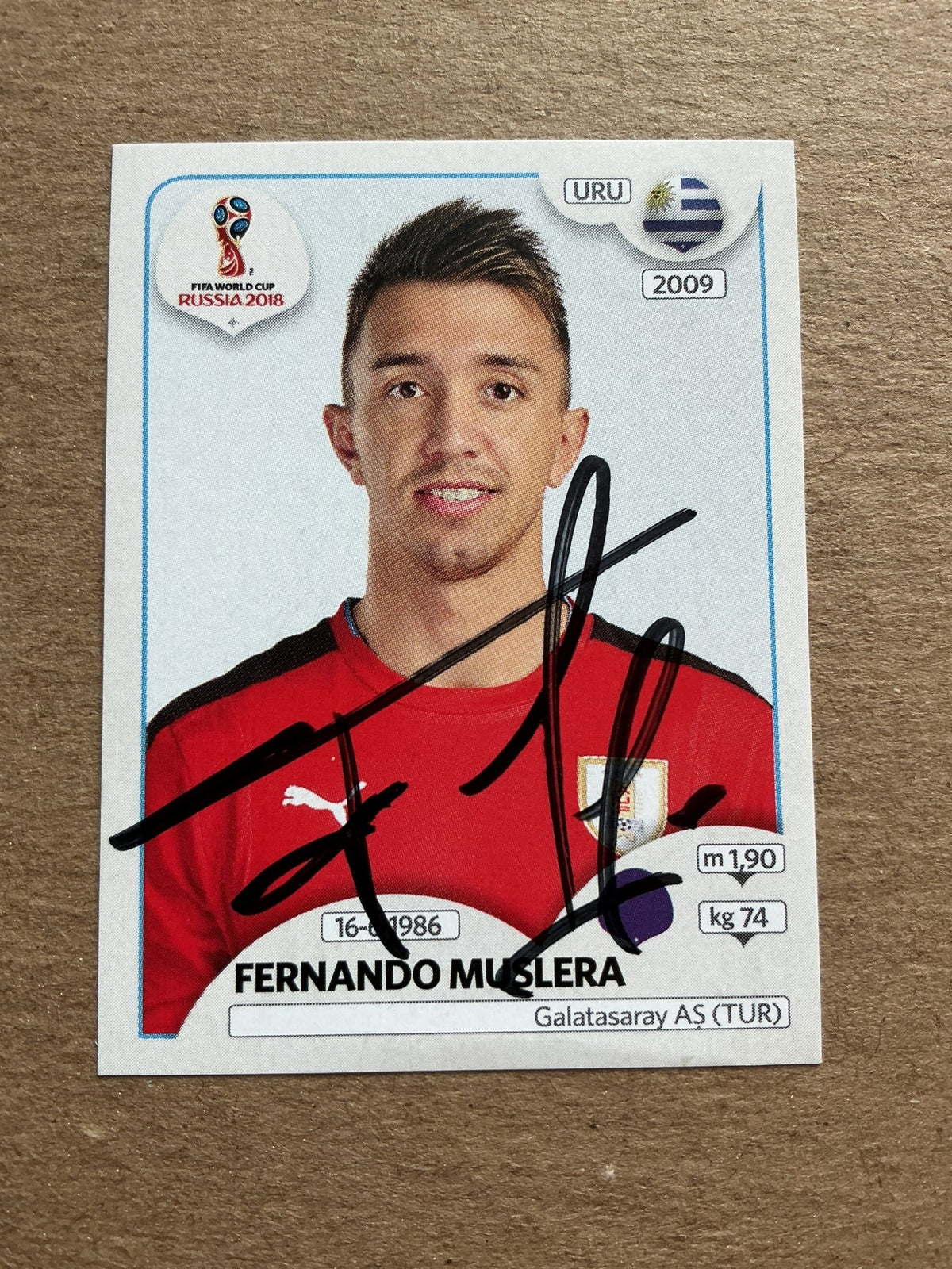 Fernando Muslera, Uruguay 🇺🇾 FIFA World Cup 2018 Panini hand signed - Autographs-World