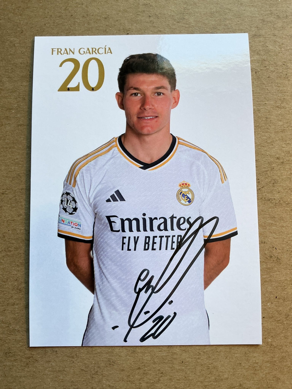Fran García, Spain 🇪🇸 Real Madrid 2023/24 hand signed - Autographs-World