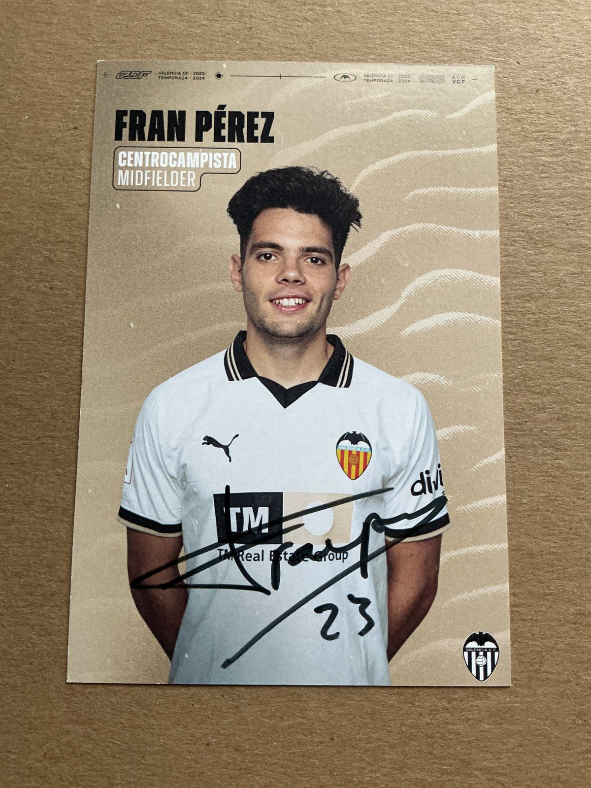 Fran Pérez, Spain 🇪🇸 Valencia CF 2023/24 hand signed - Autographs-World