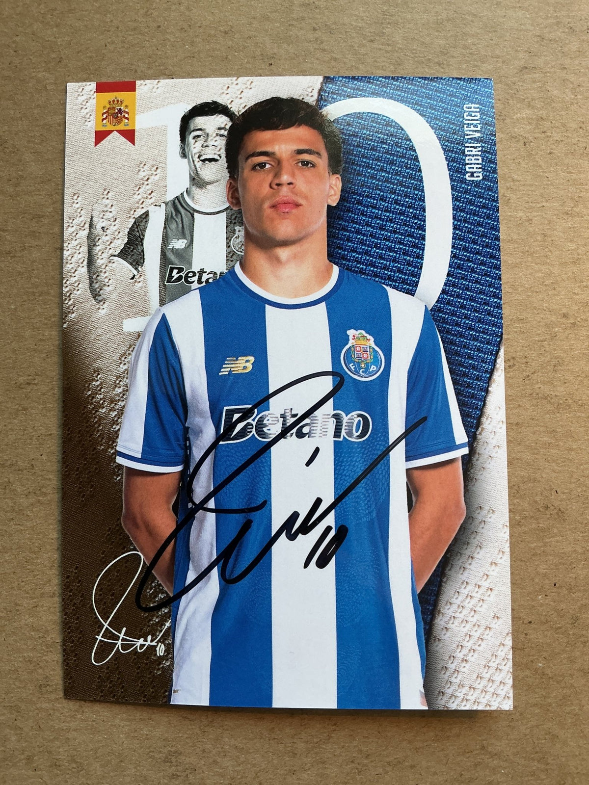 Gabri Veiga, Spain 🇪🇸 FC Porto 2025/26 hand signed - Autographs-World