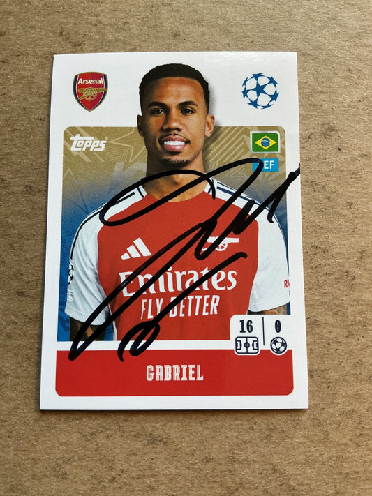 Gabriel, Brazil 🇧🇷 Arsenal FC 2024/25 Topps hand signed - Autographs-World
