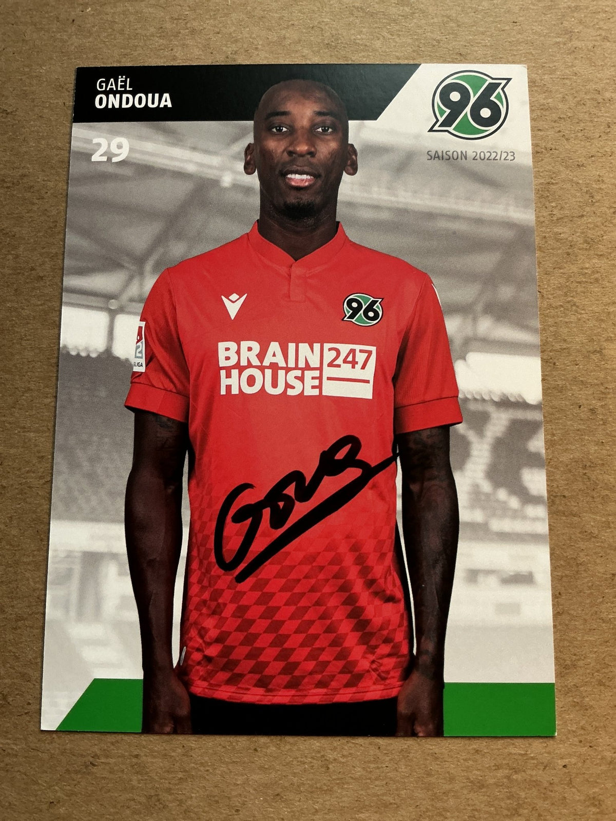 Gaël Ondoua, Cameroon 🇨🇲 Hannover 96 2022/23 hand signed - Autographs-World