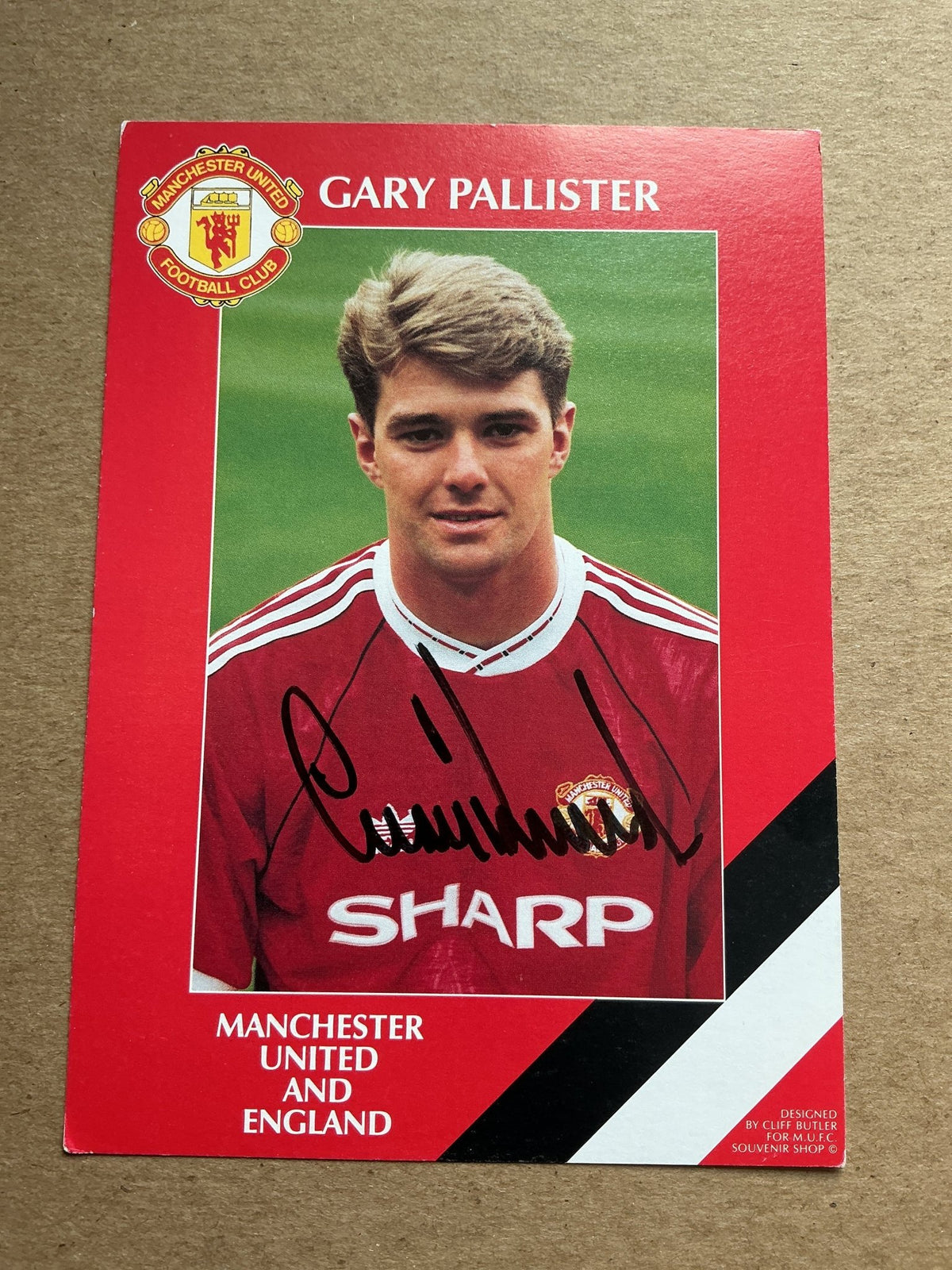 Gary Pallister, England 🏴󠁧󠁢󠁥󠁮󠁧󠁿 Manchester United 1992/93 hand signed - Autographs-World