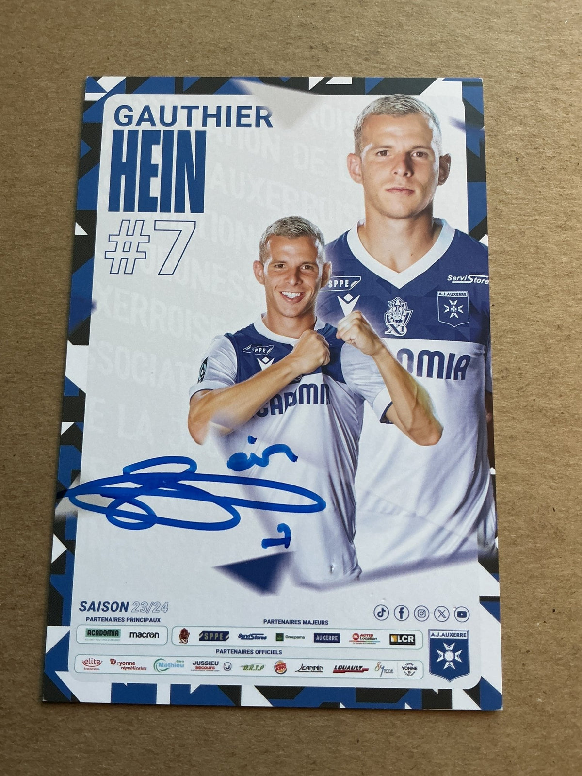 Gauthier Hein, France 🇫🇷 AJ Auxerre 2023/24 hand signed - Autographs-World