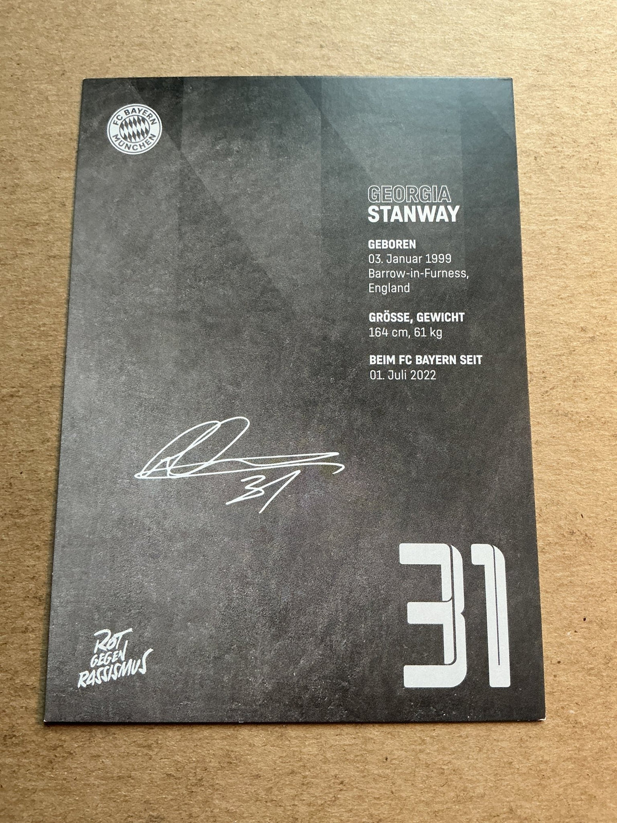 Georgia Stanway, England 🏴󠁧󠁢󠁥󠁮󠁧󠁿 FC Bayern München 2022/23 hand signed - Autographs-World