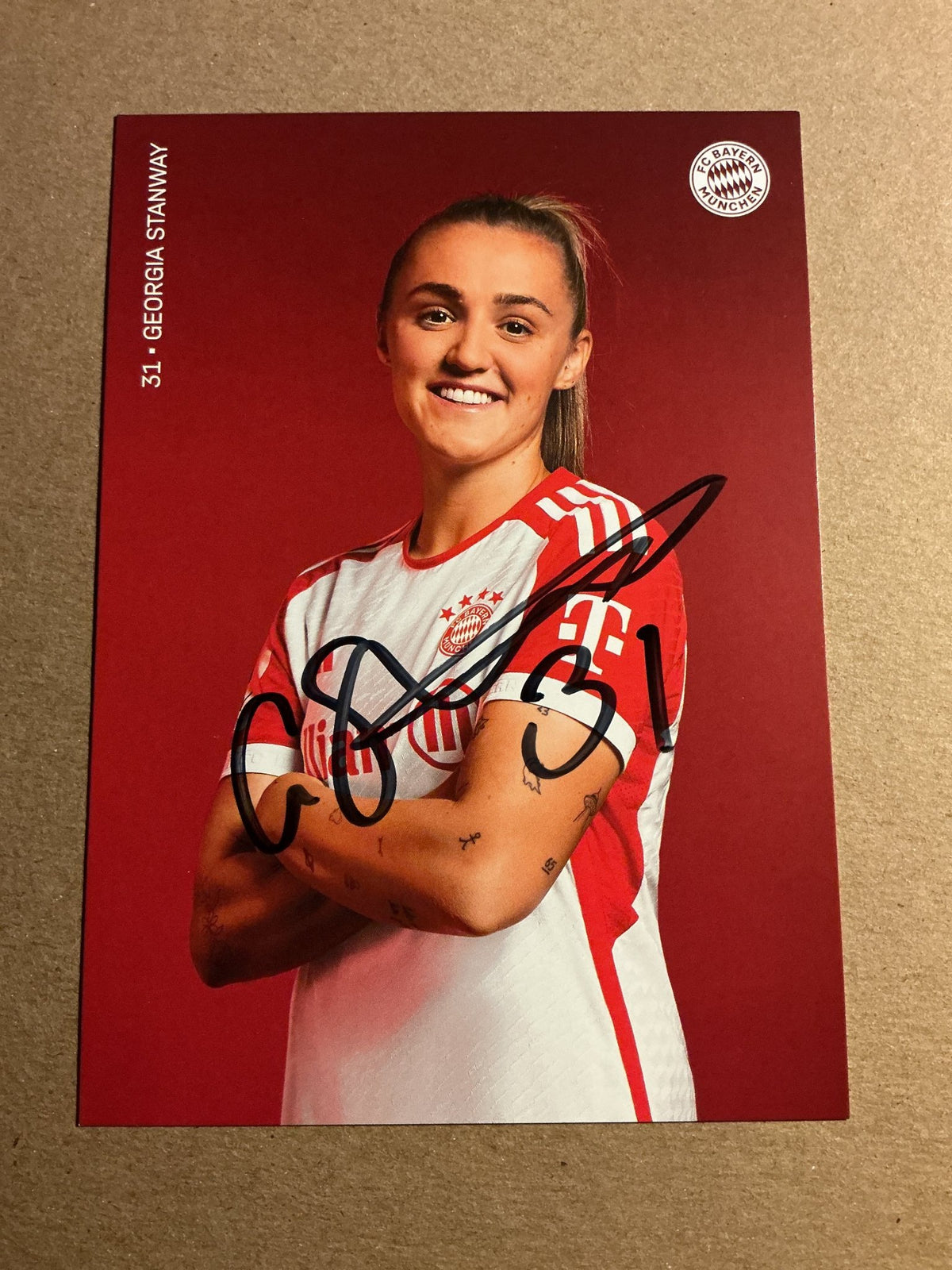 Georgia Stanway, England 🏴󠁧󠁢󠁥󠁮󠁧󠁿 FC Bayern München 2023/24 hand signed - Autographs-World
