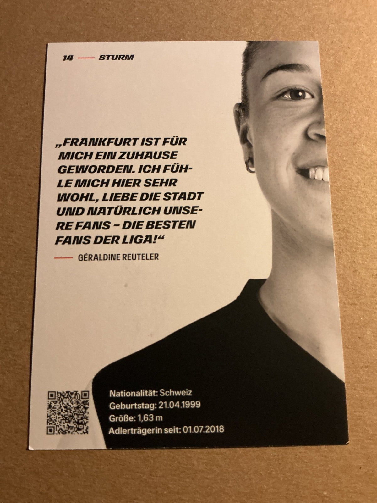 Géraldine Reuteler, Switzerland 🇨🇭 Eintracht Frankfurt 2022/23 hand signed - Autographs-World