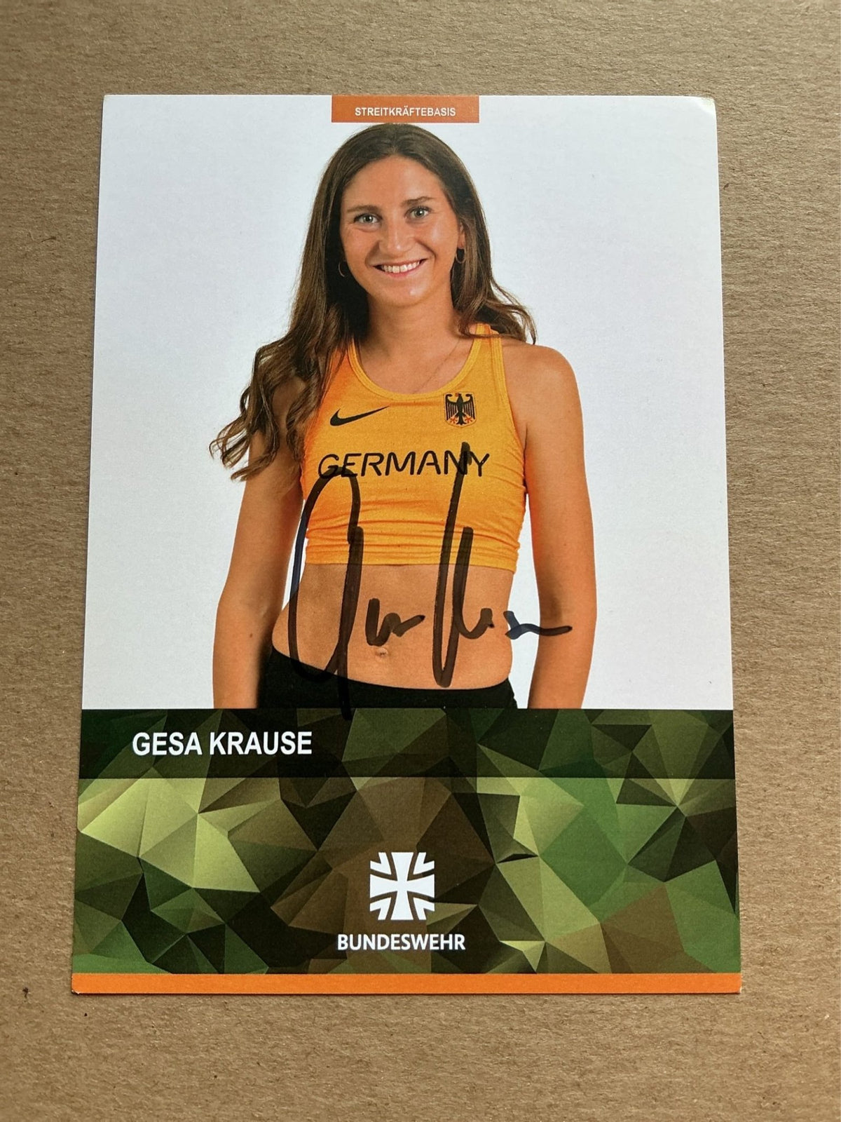 Gesa Krause, Germany 🇩🇪 Athletics Birmingham 2026 hand signed - Autographs-World