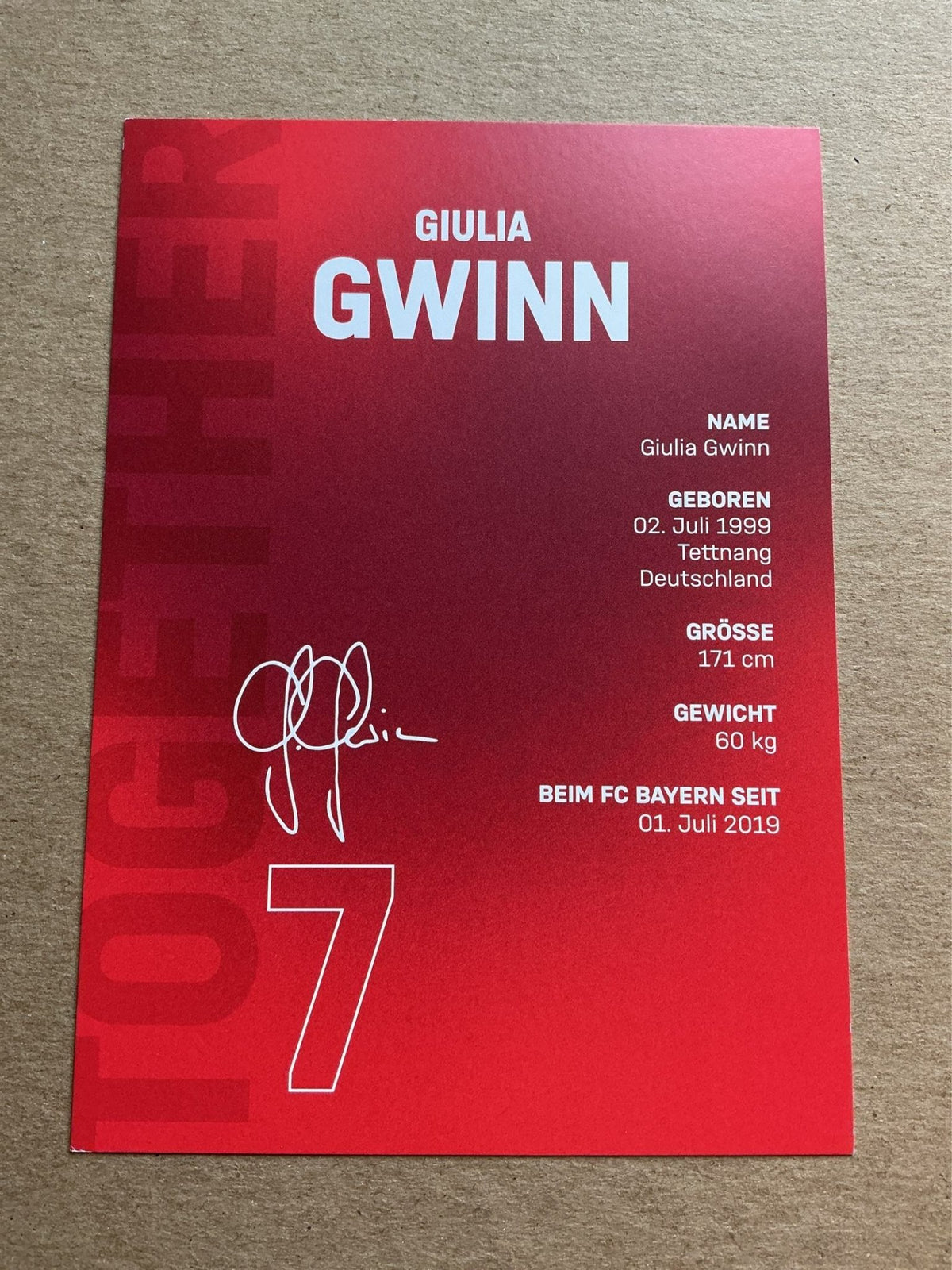Giulia Gwinn, Germany 🇩🇪 FC Bayern München 2021/22 hand signed - Autographs-World
