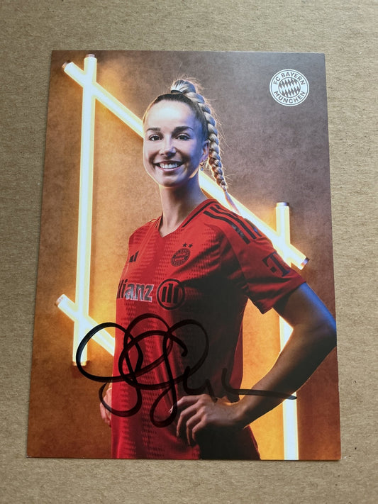 Giulia Gwinn, Germany 🇩🇪 FC Bayern Munich 2024/25 hand signed - Autographs-World