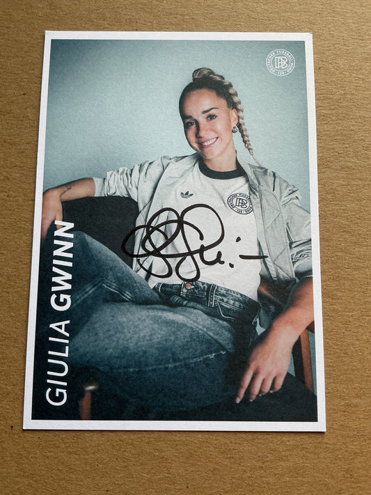 Giulia Gwinn, Germany 🇩🇪 Women’s Euro Cup 2025 hand signed - Autographs-World