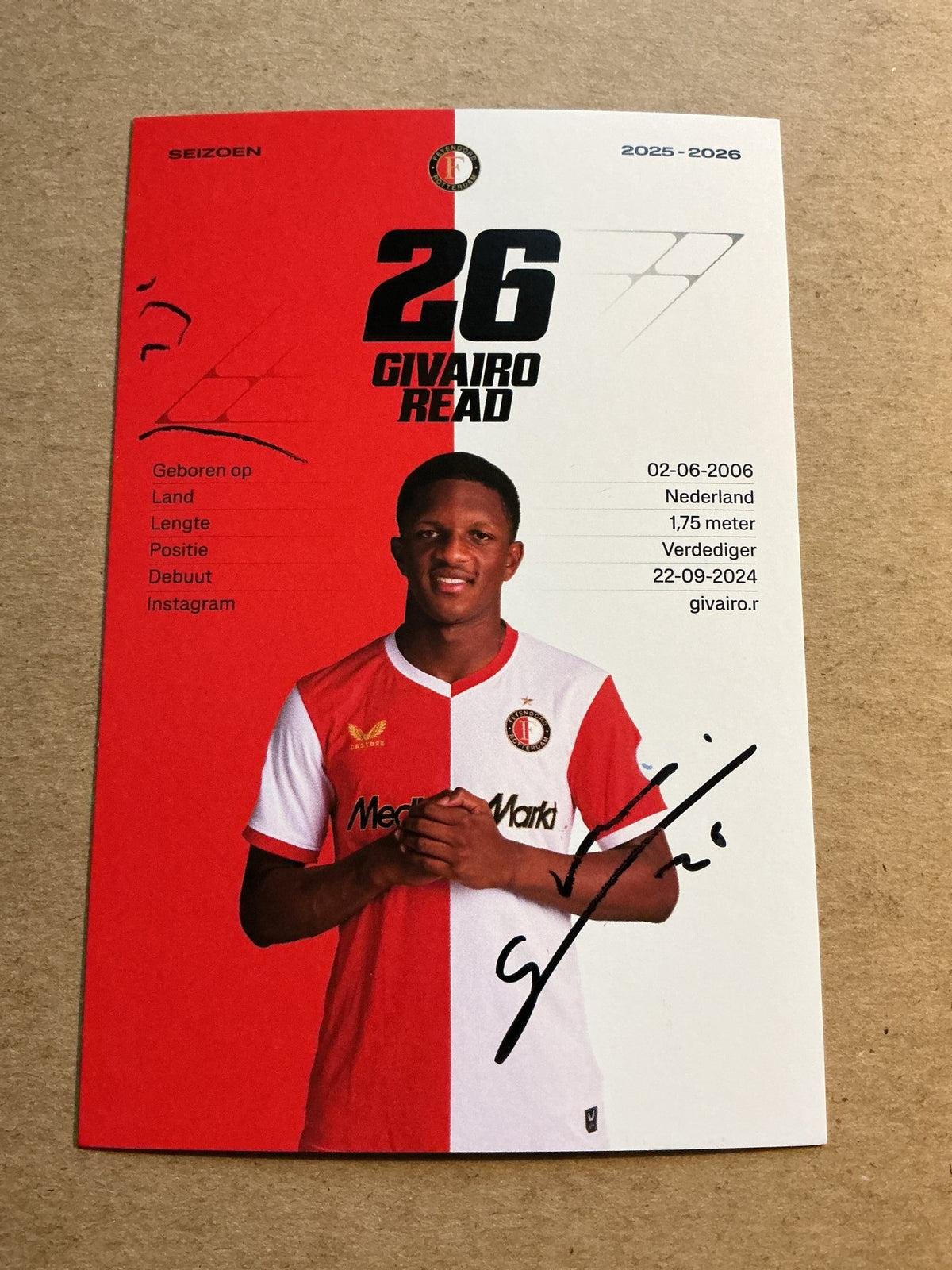 Givairo Read, Netherlands 🇳🇱 Feyenoord Rotterdam 2025/26 hand signed - Autographs-World