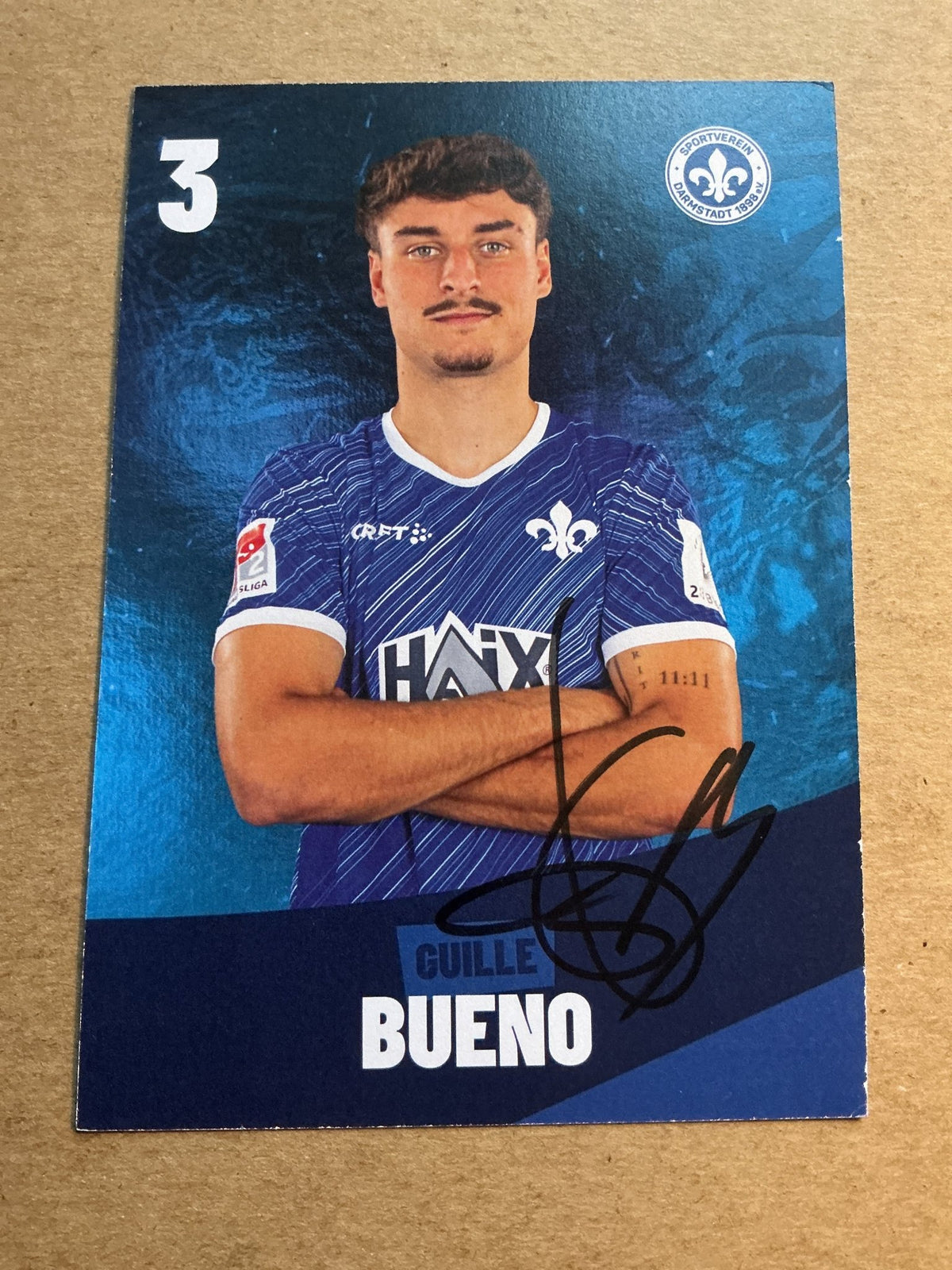 Guille Bueno, Spain 🇪🇸 SV Darmstadt 98 2023/24 hand signed - Autographs-World