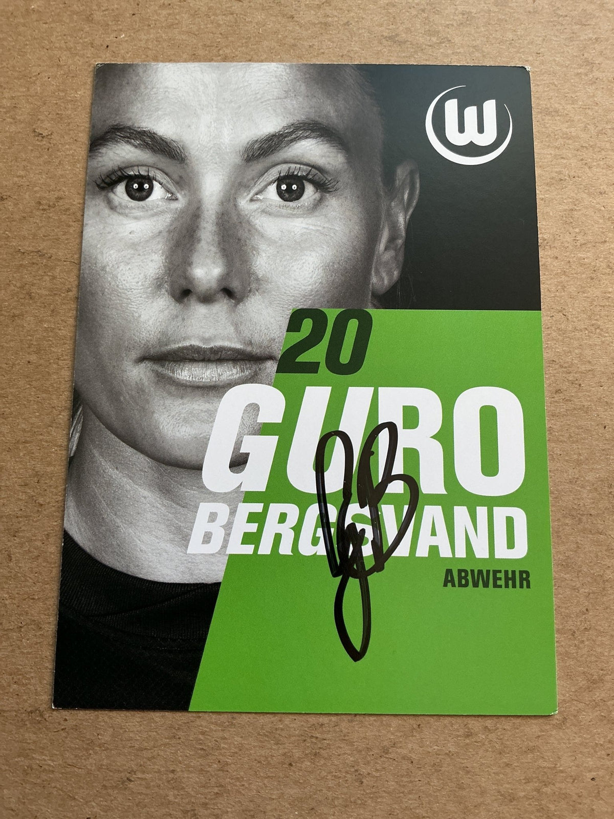 Guro Bergsvand, Norway 🇳🇴 VfL Wolfsburg 2025/26 hand signed - Autographs-World