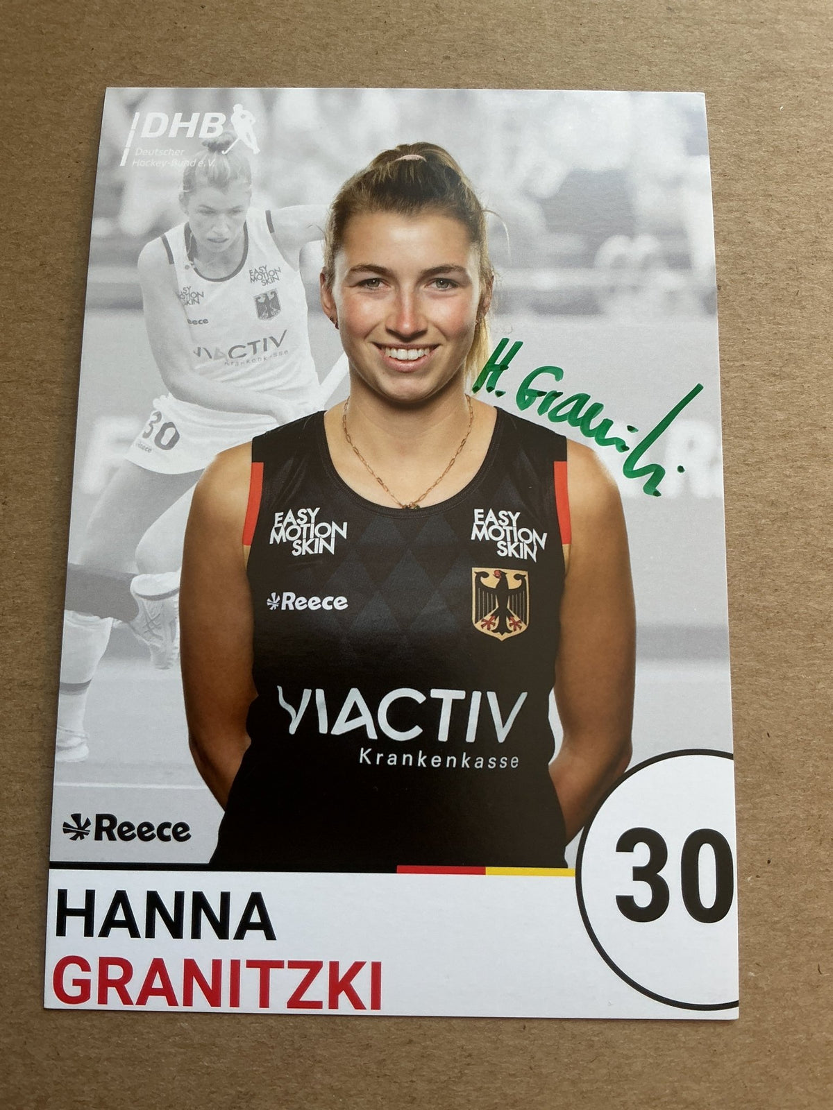 Hanna Granitzki, Germany 🇩🇪 Field Hockey Summer Olympics 2024 hand signed - Autographs-World