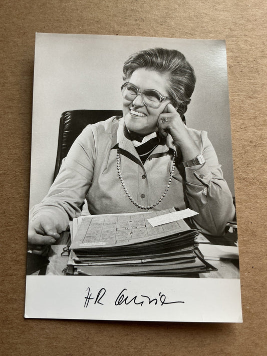 Hanna-Renate Laurien, Germany 🇩🇪 Minister of Education Politics hand signed - Autographs-World