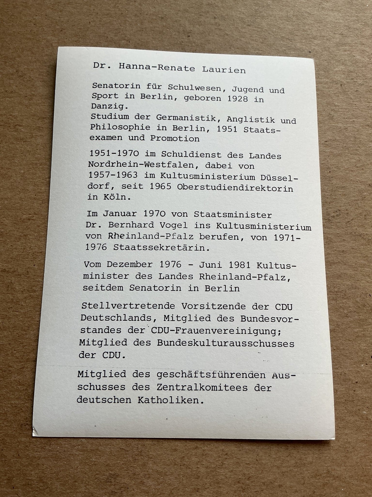 Hanna-Renate Laurien, Germany 🇩🇪 Minister of Education Politics hand signed - Autographs-World