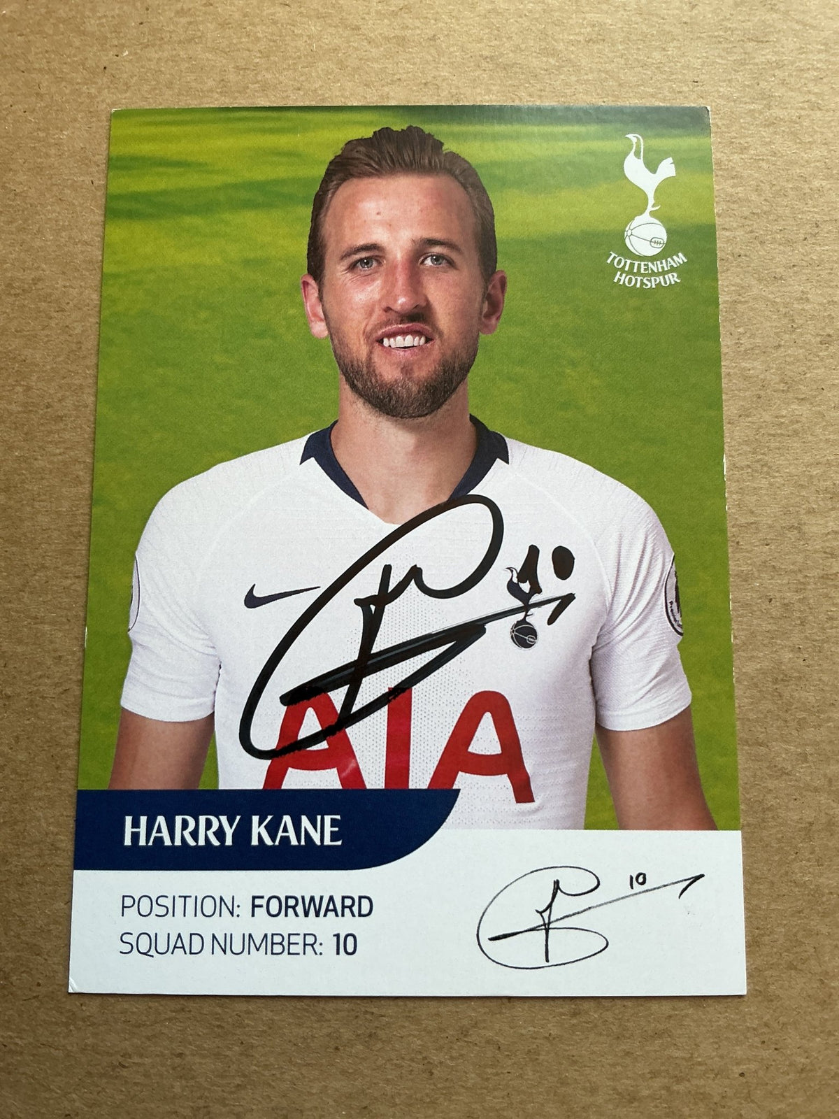 Harry Kane, England 🏴󠁧󠁢󠁥󠁮󠁧󠁿 Tottenham Hotspur 2018/19 hand signed - Autographs-World