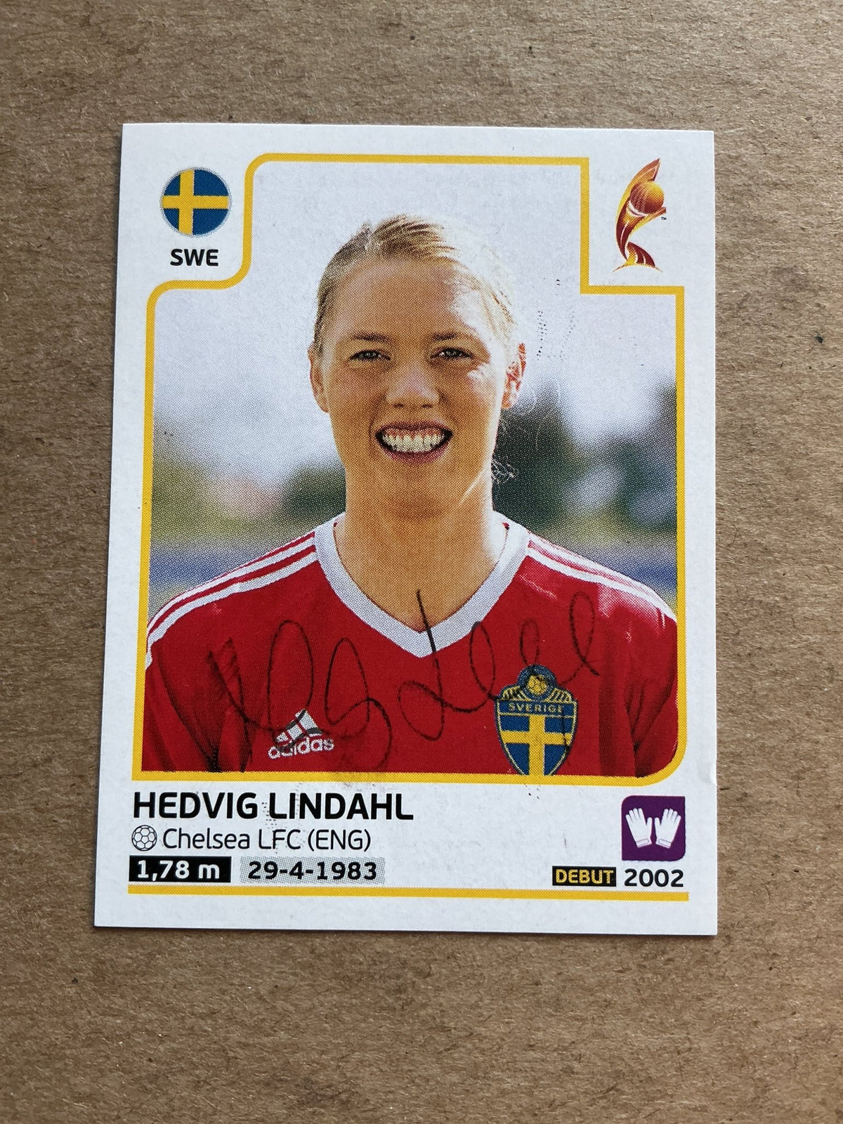 Hedvig Lindahl, Sweden 🇸🇪 FIFA Women’s Euro Cup 2017 Panini hand signed - Autographs-World