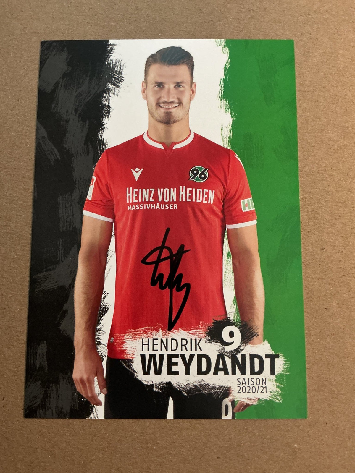 Hendrik Weydandt, Germany 🇩🇪 Hannover 96 2020/21 hand signed - Autographs-World
