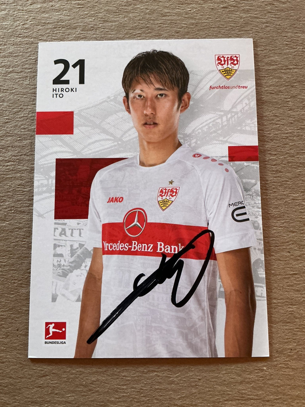 Hiroki Ito, Japan 🇯🇵 VfB Stuttgart 2022/23 hand signed - Autographs-World