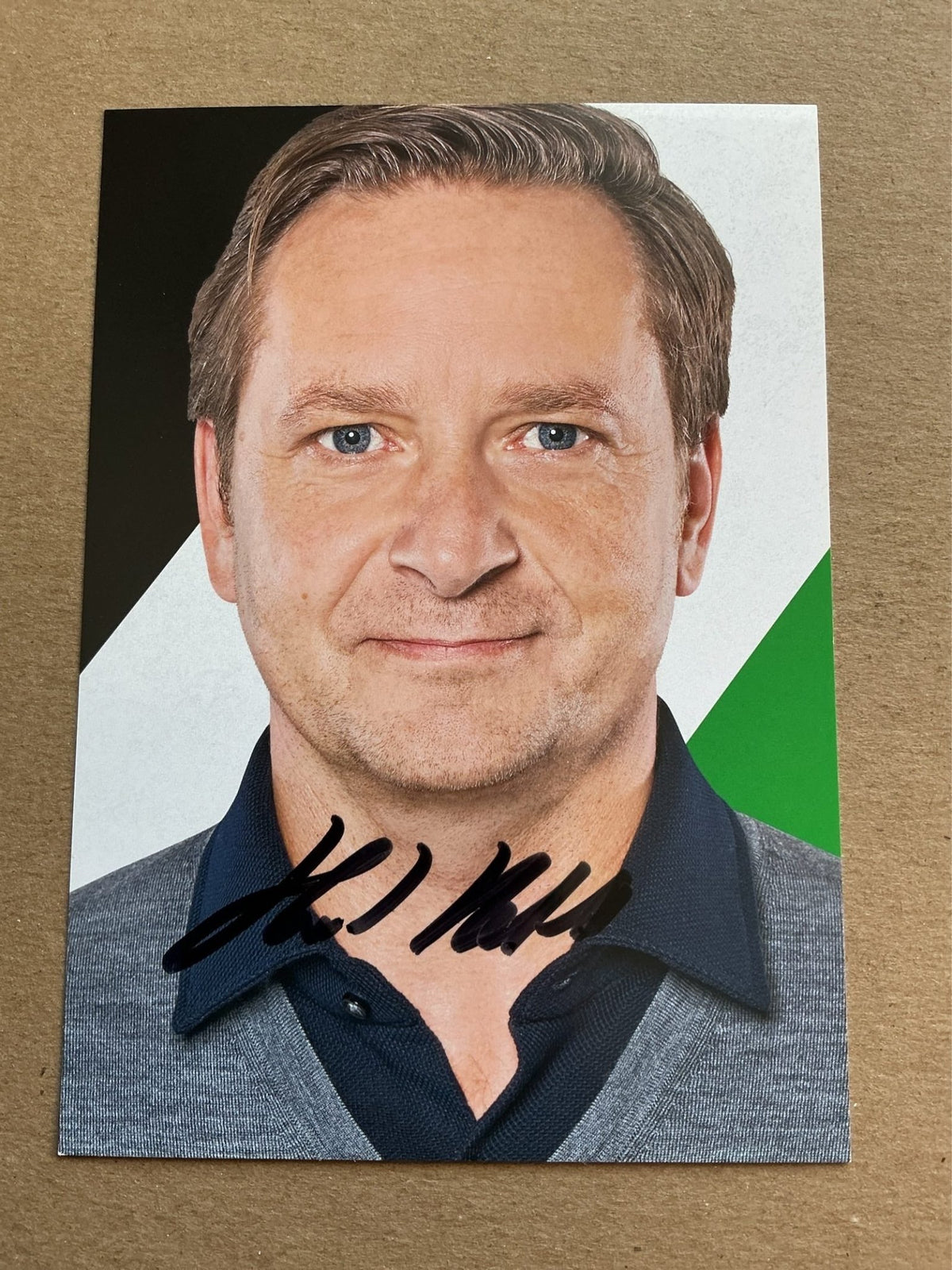 Horst Heldt, Germany 🇩🇪 Hannover 96 2017/18 hand signed - Autographs-World