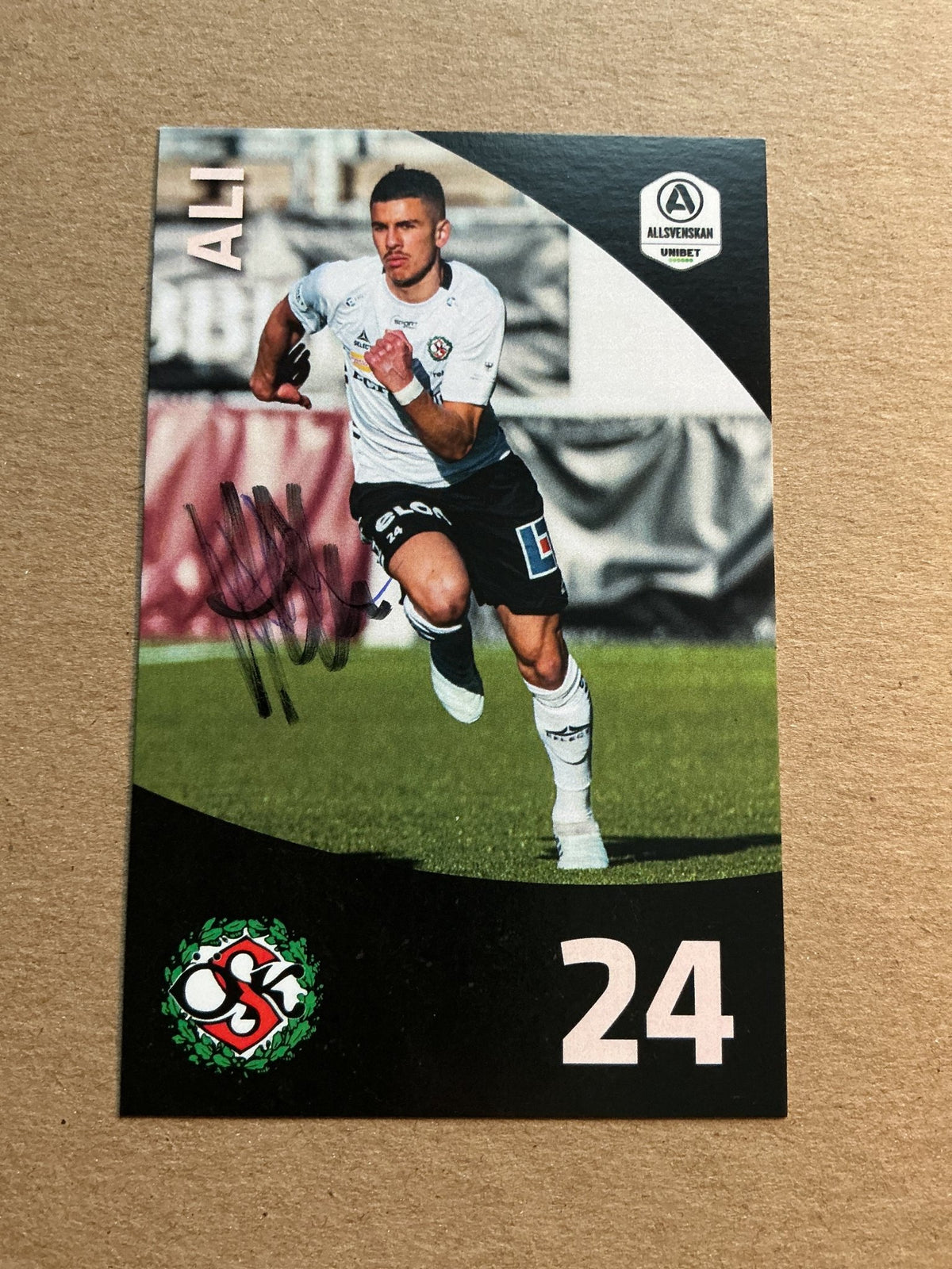 Hussein Ali, Iraq 🇮🇶 Örebro SK 2021/22 hand signed - Autographs-World
