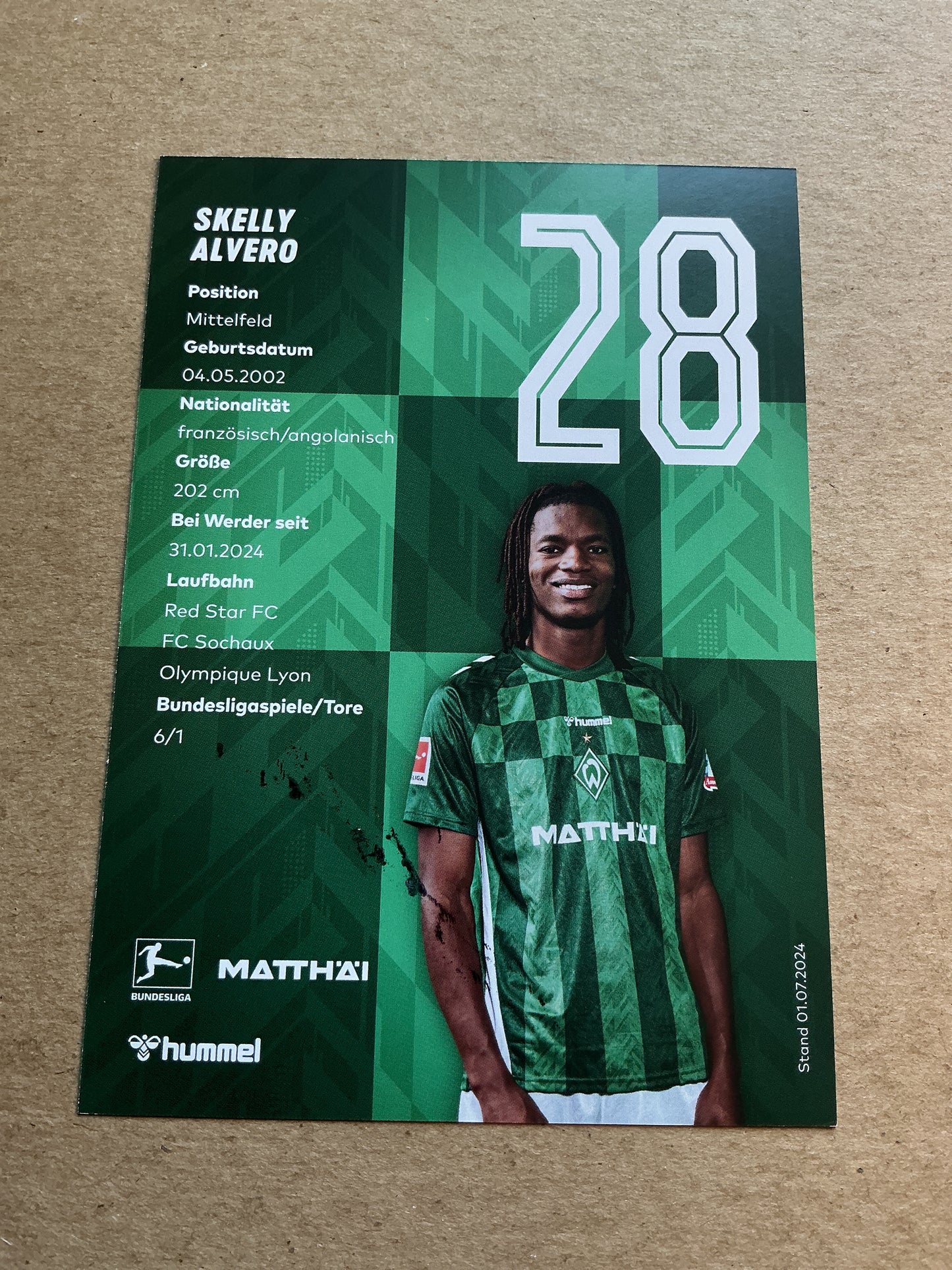 Skelly Alvero, France 🇫🇷 SV Werder Bremen 2024/25 hand signed