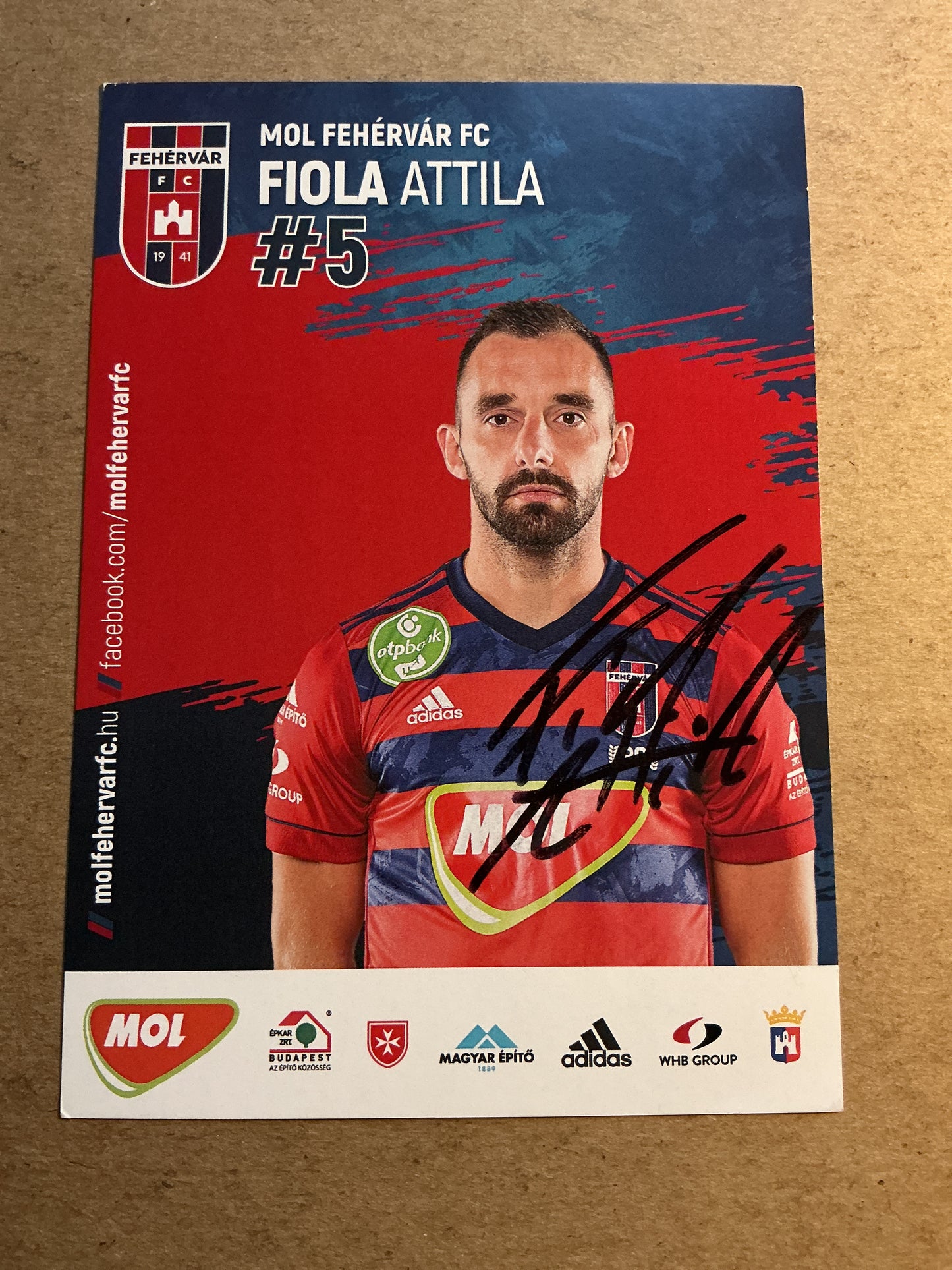 Attila Fiola, Hungary 🇭🇺 Fehérvár FC 2021/22 hand signed