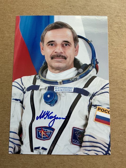 Mikhail Kornienko, Russia 🇷🇺 Cosmonaut Space Other hand signed