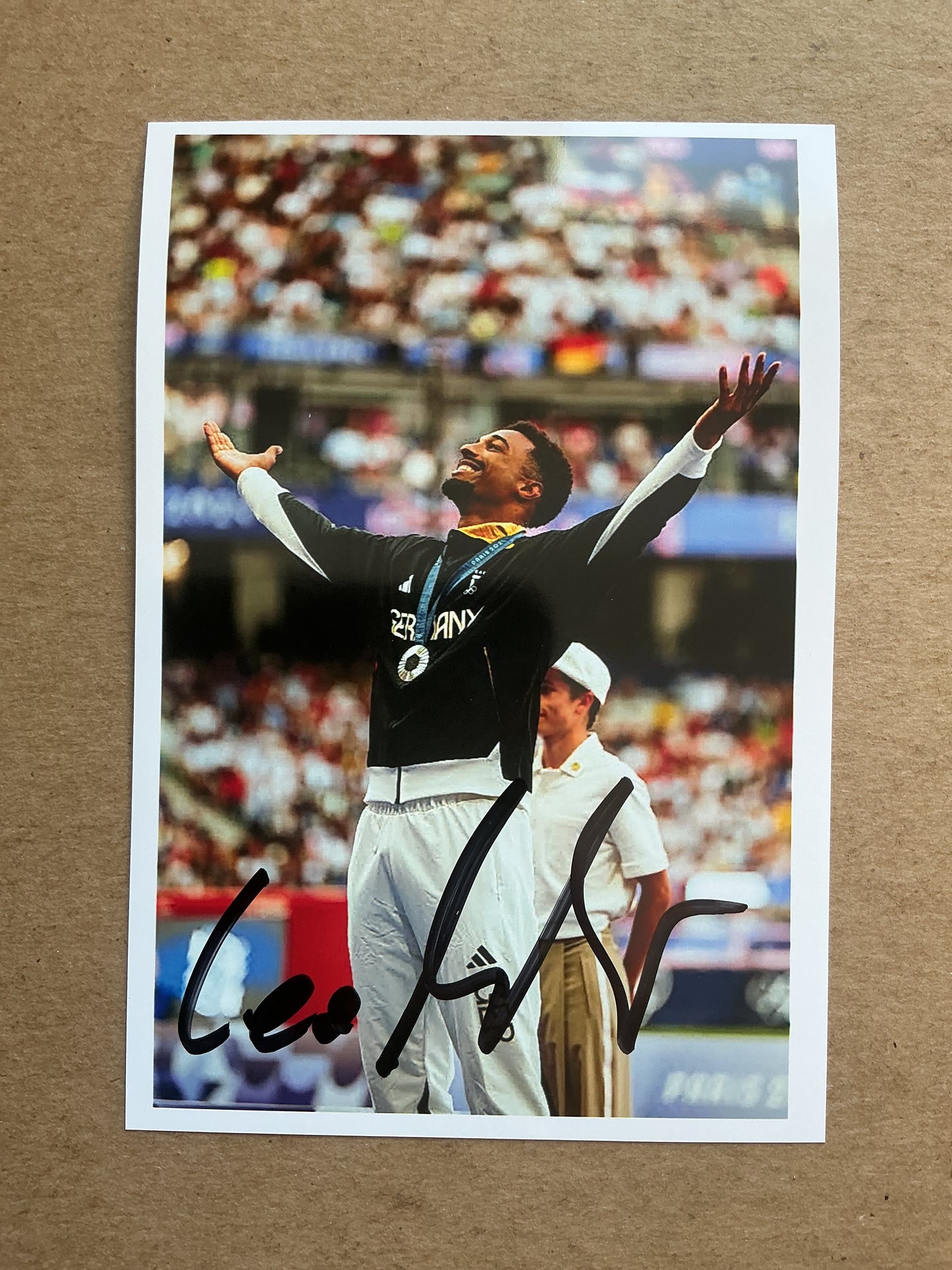 Leo Neugebauer, Germany 🇩🇪 Athletics Summer Olympics 2024 hand signed