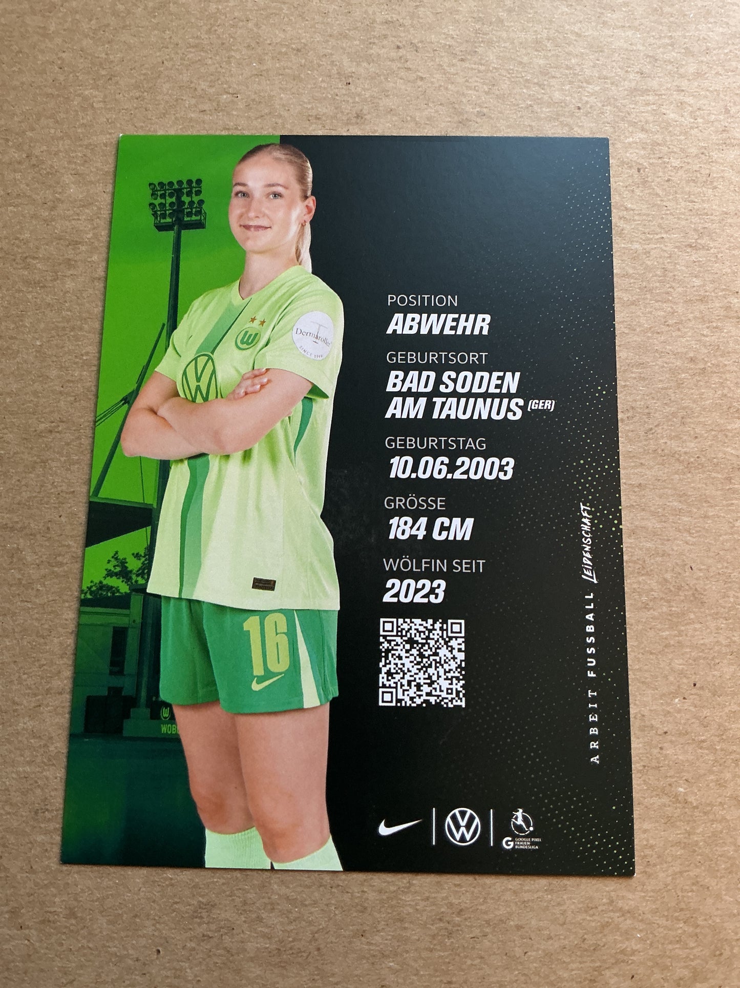 Camilla Küver, Germany 🇩🇪 VfL Wolfsburg 2024/25 hand signed