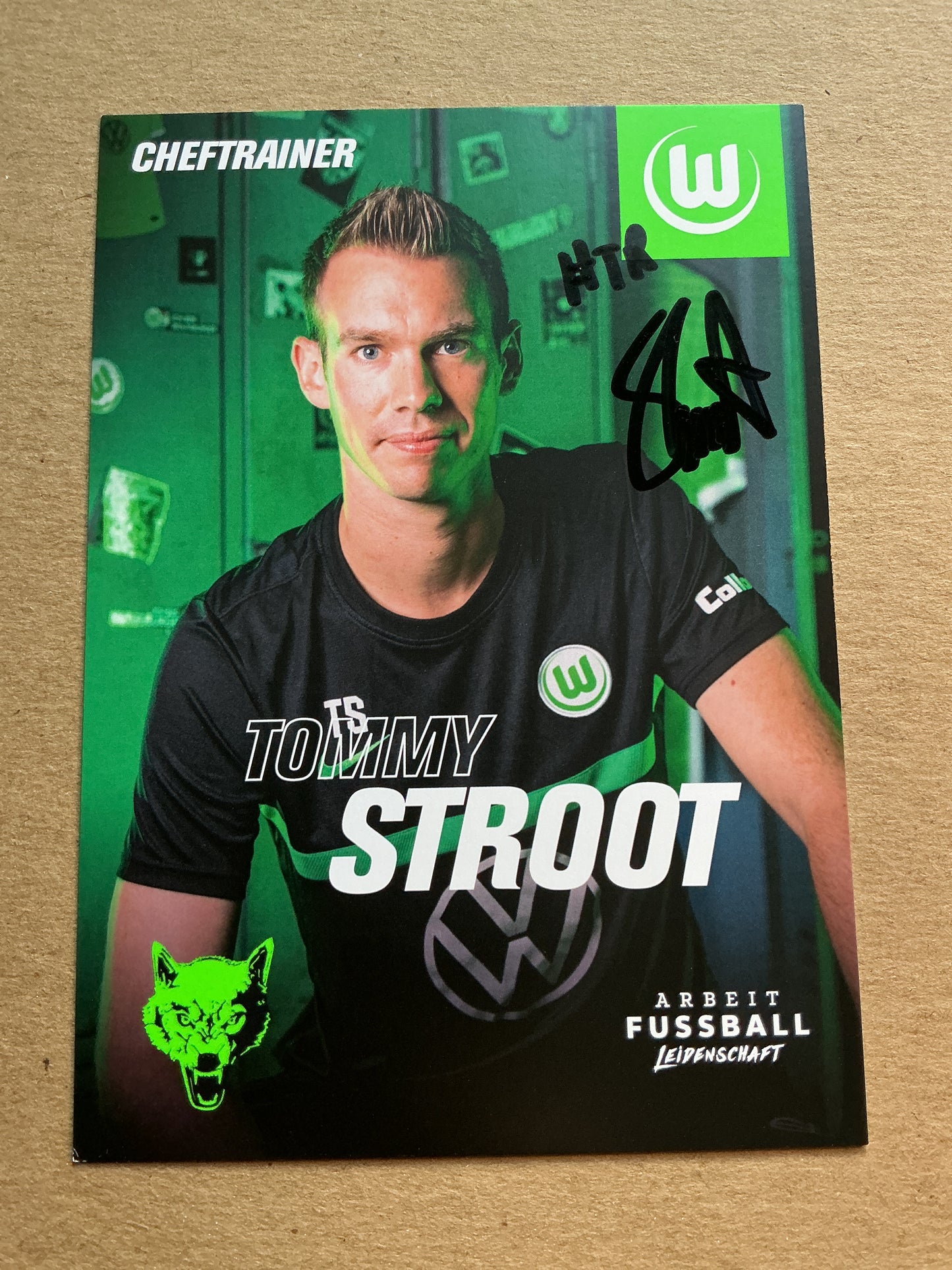 Tommy Stroot, Germany 🇩🇪 VfL Wolfsburg 2021/22 hand signed