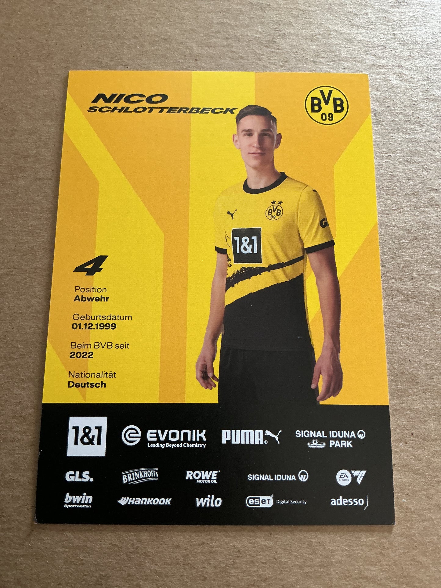 Nico Schlotterbeck, Germany 🇩🇪 Borussia Dortmund 2023/24 hand signed