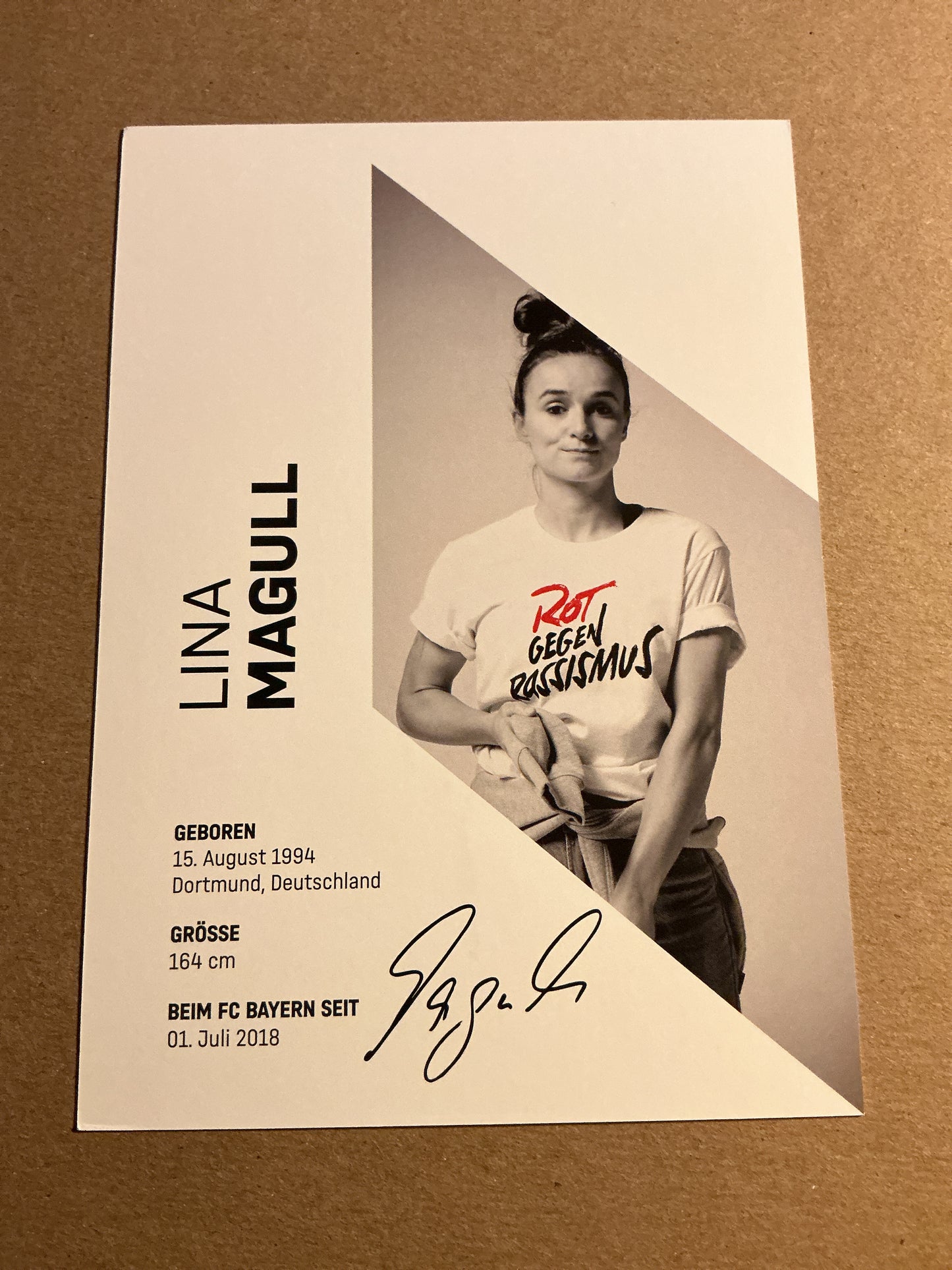 Lina Magull, Germany 🇩🇪 FC Bayern München 2023/24 hand signed