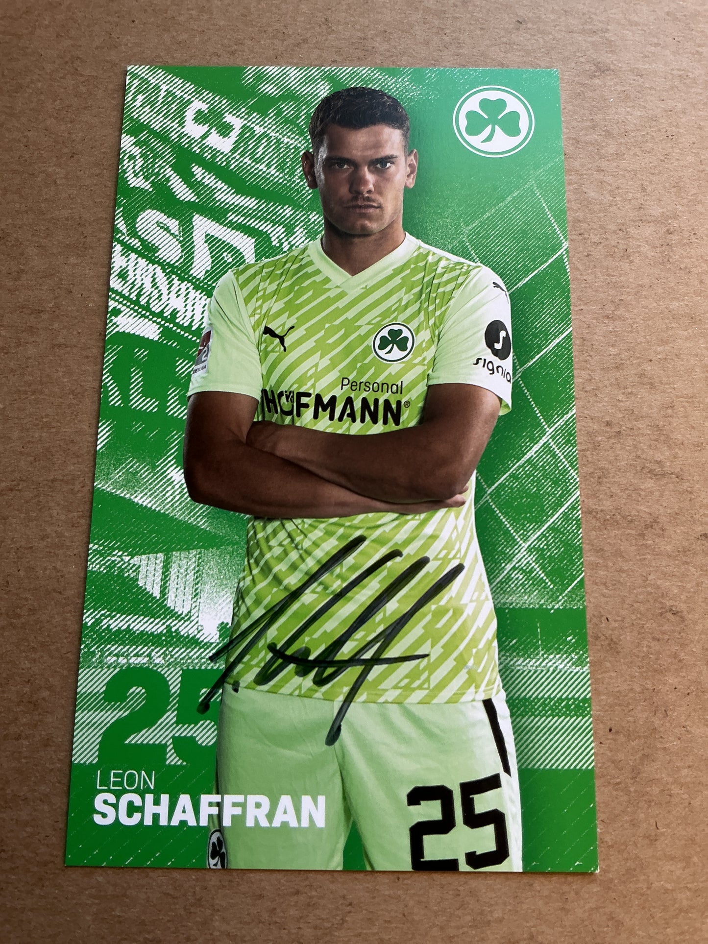 Leon Schaffran, Germany 🇩🇪 SpVgg Greuther Fürth 2023/24 hand signed