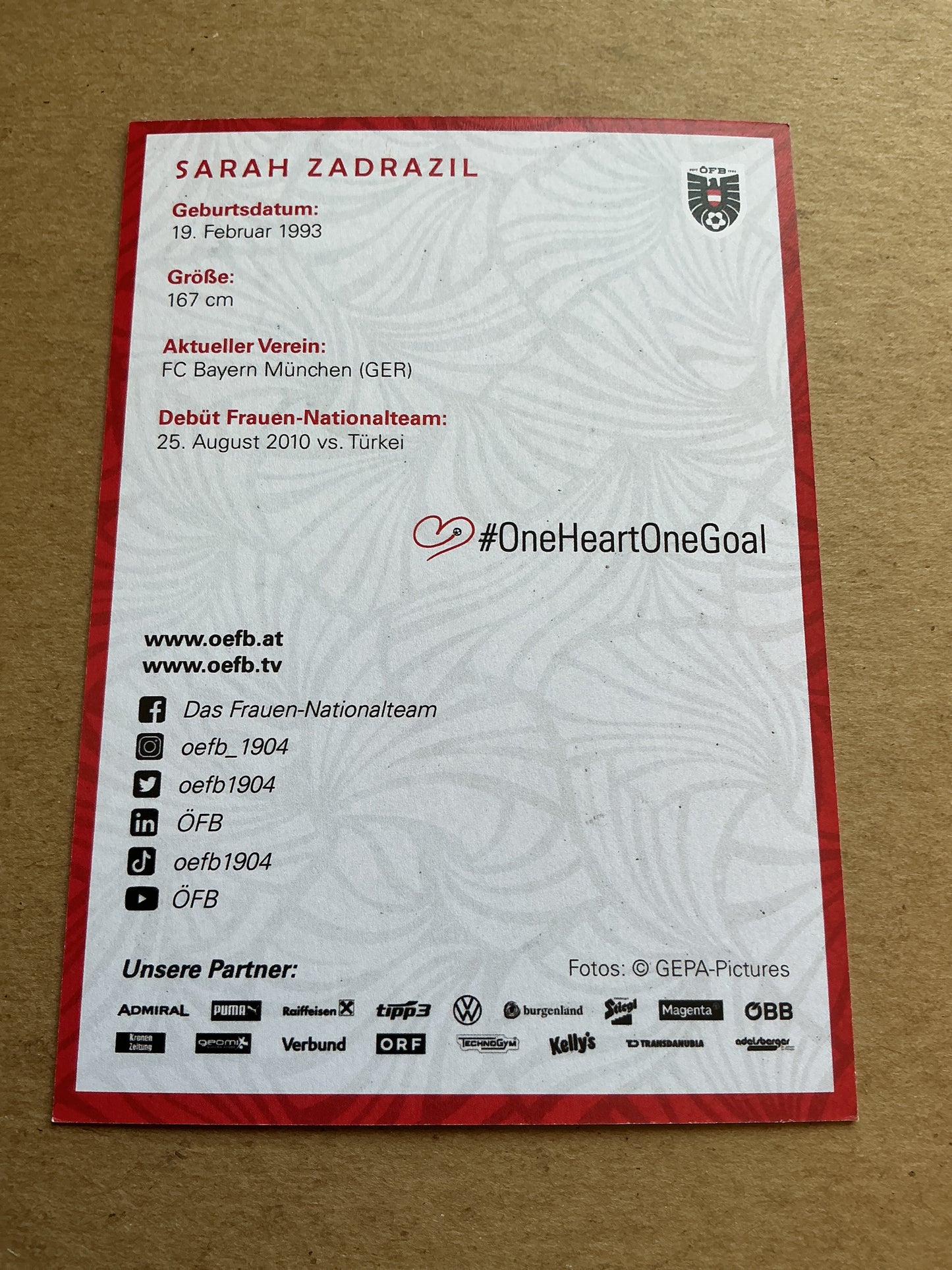 Sarah Zadrazil, Austria 🇦🇹 2024 FC Bayern München hand signed
