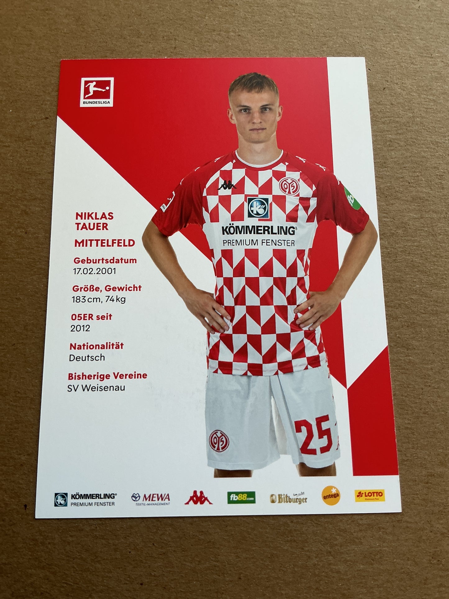 Niklas Tauer, Germany 🇩🇪 FSV Mainz 05 2021/22 hand signed