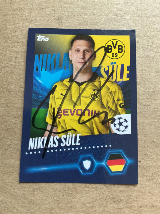 Niklas Süle, Germany 🇩🇪 Borussia Dortmund  2023/24 Topps hand signed