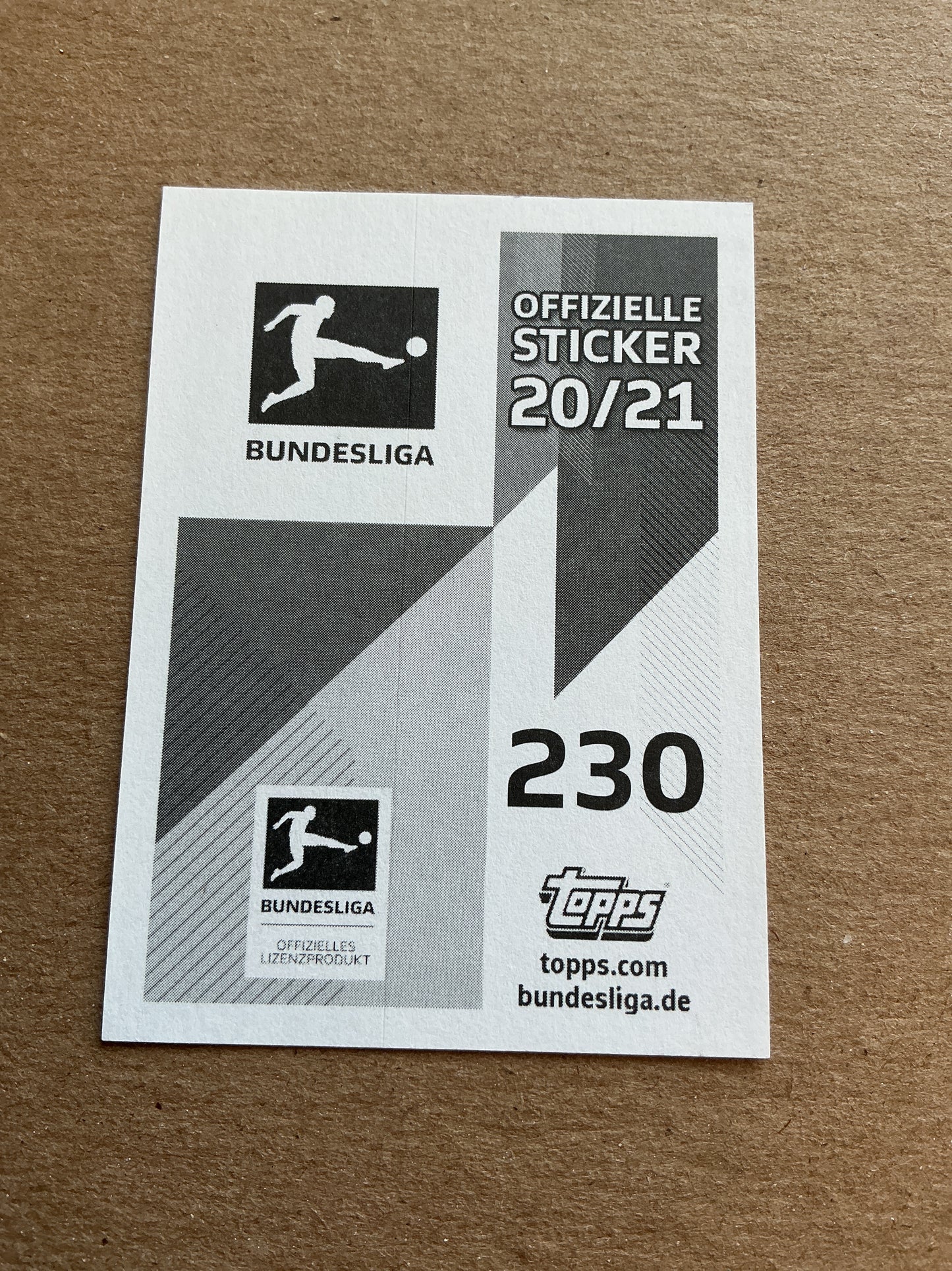 Lukas Hradecky, Finland 🇫🇮 Bayer 04 Leverkusen 2020/21 Topps hand signed