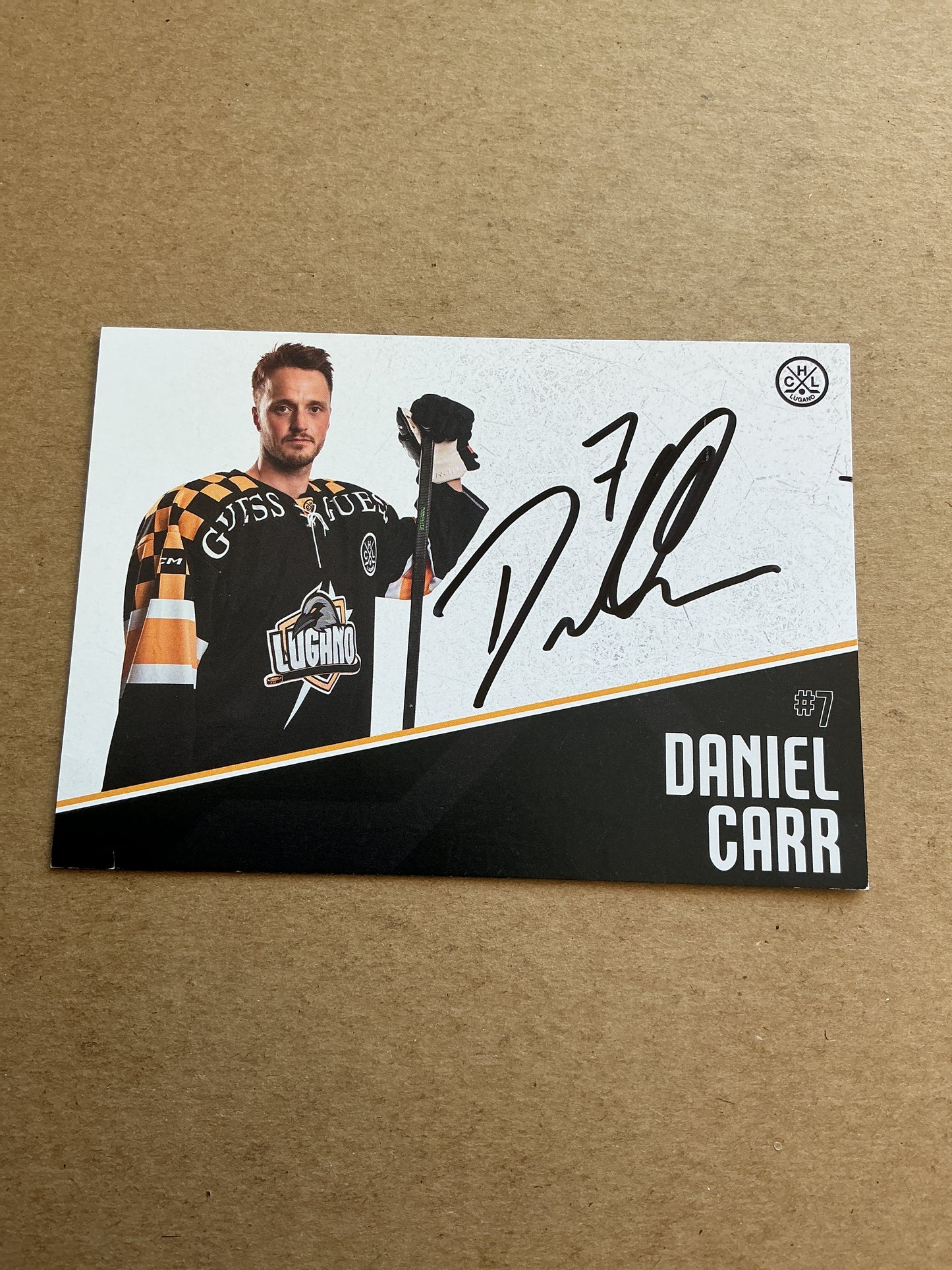 Daniel Carr, Canada 🇨🇦 HC Lugano 2024/25 hand signed